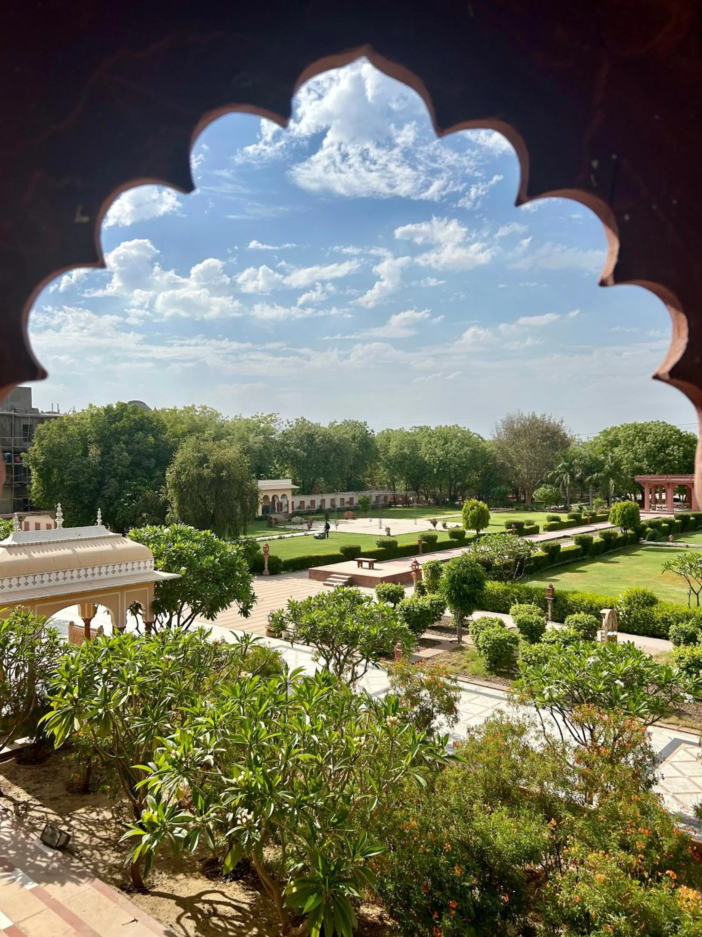 Garden in Umaid Palace - A Lakeside Resort - 25 minutes from Mehandipur Balaji - 20 minutes from Chand Baori Stepwell Abhaneri & 40 minutes from Bhangarh Fort