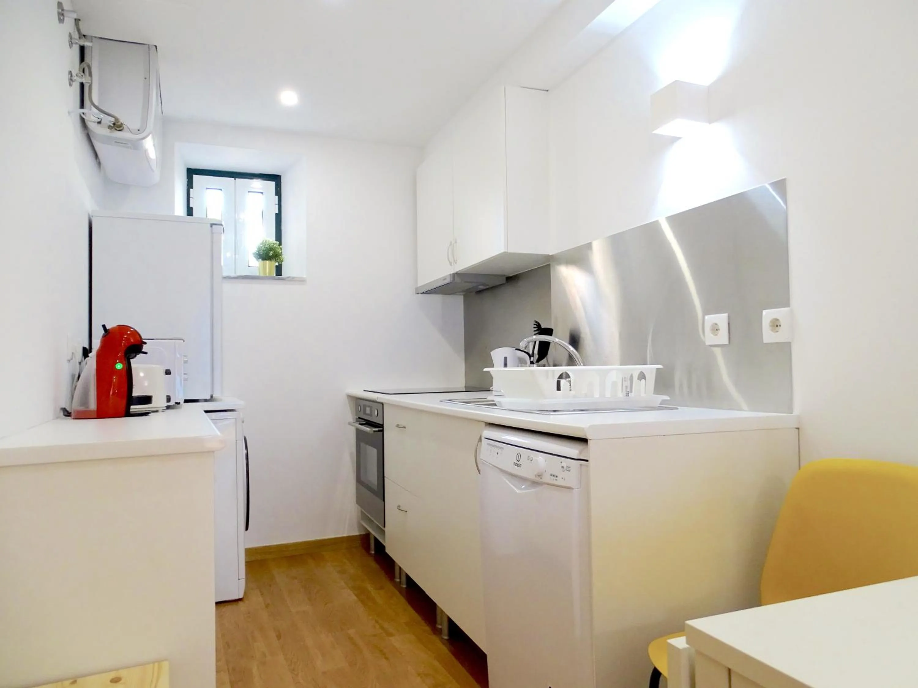 dishwasher in Apartments Center Lisboa