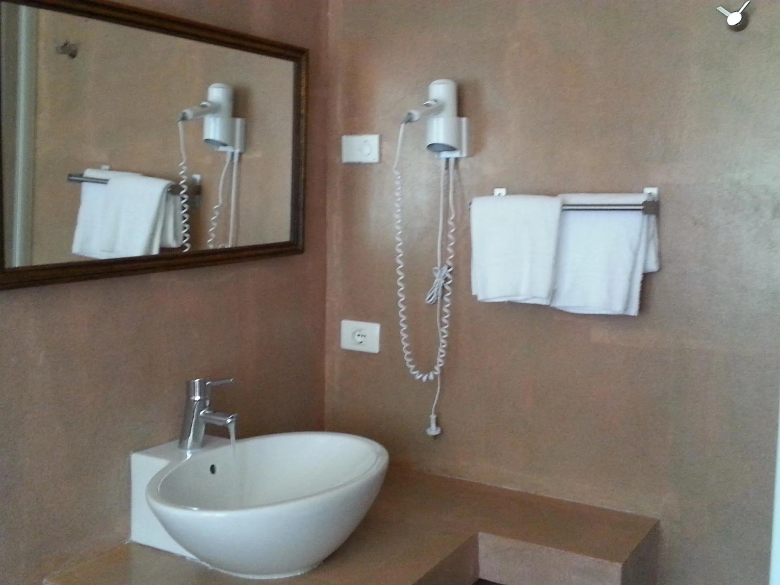 Bathroom in B&B Corte Frisonai