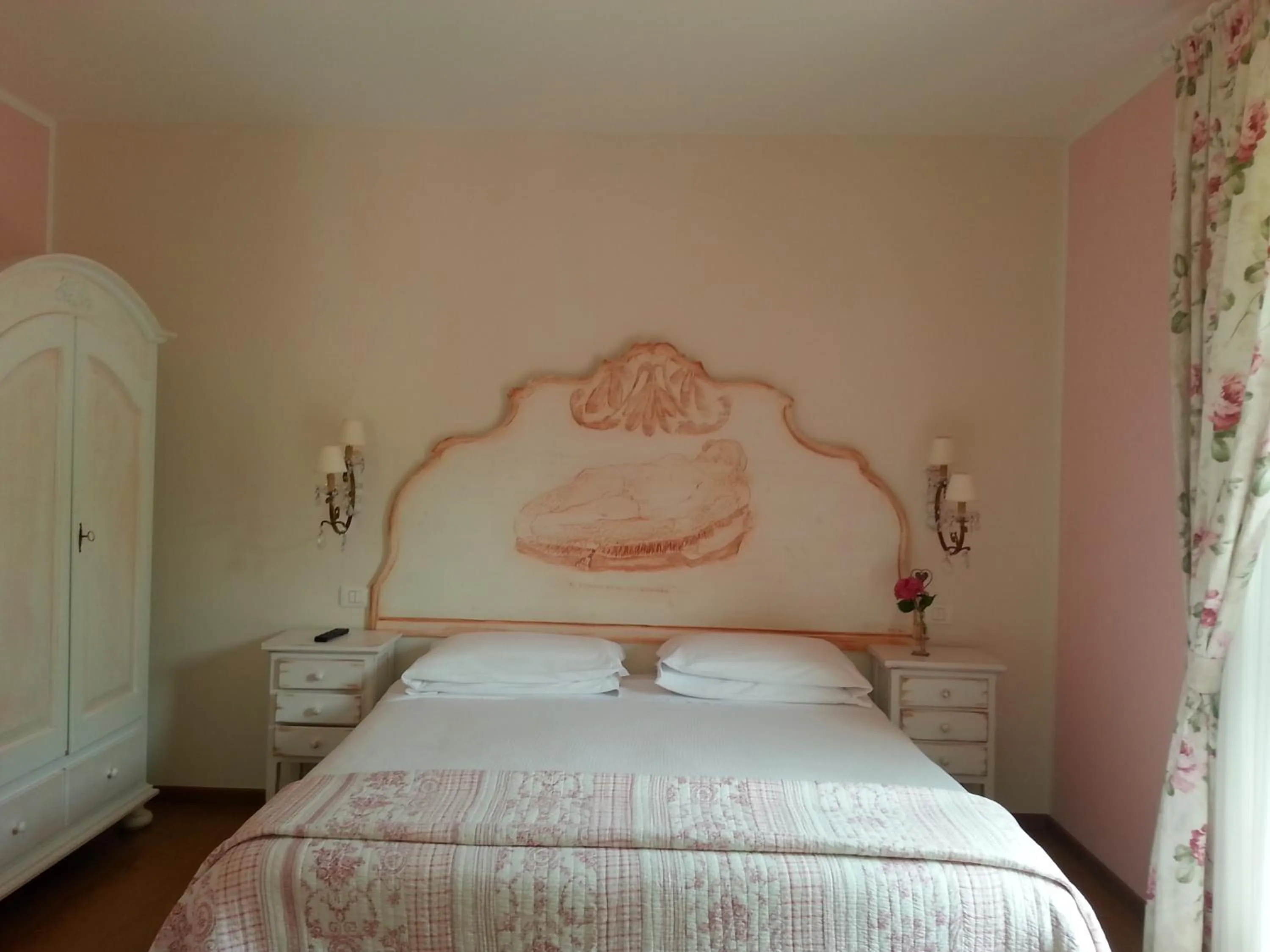 Photo of the whole room, Bed in B&B Corte Frisonai