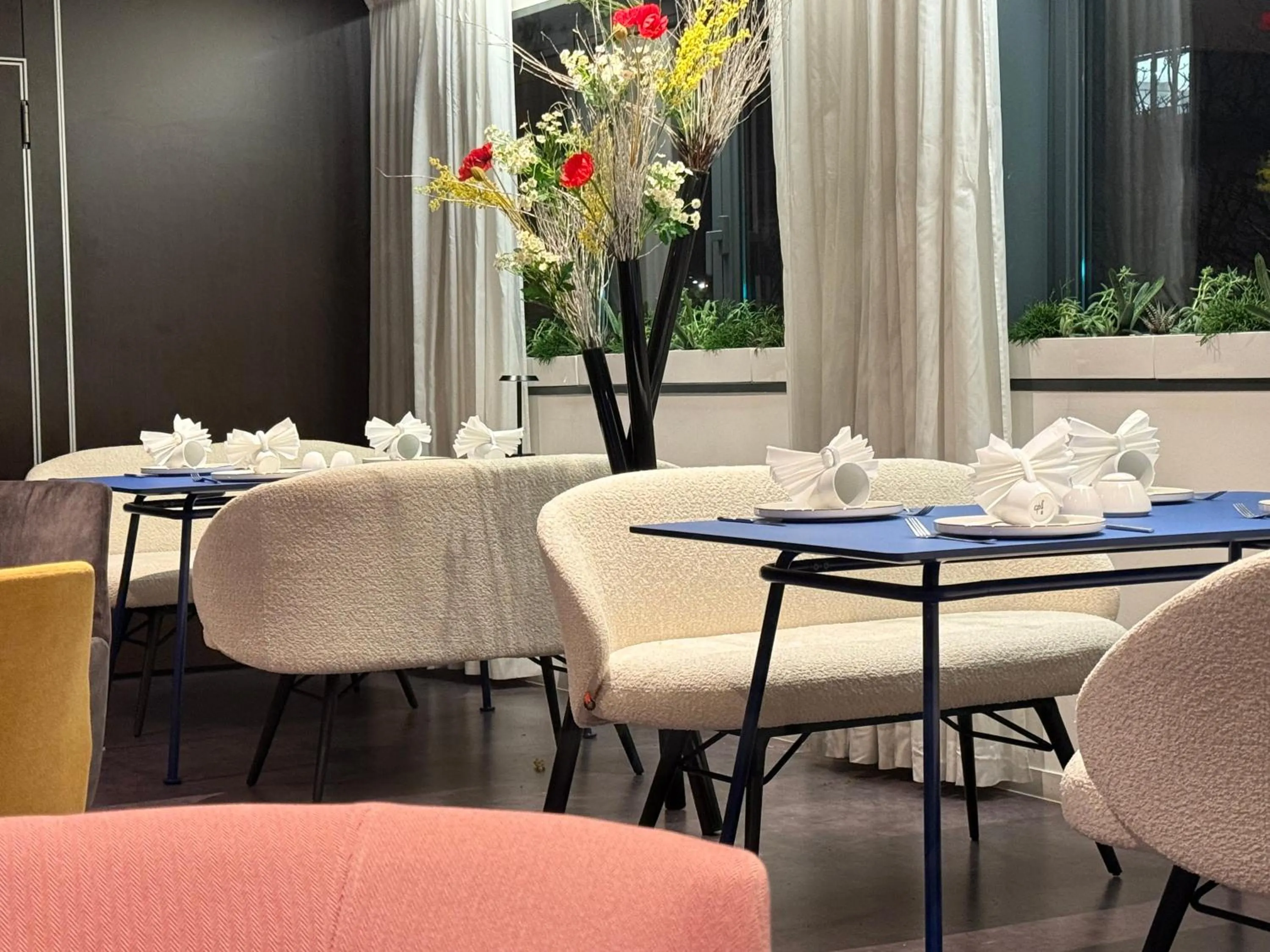 Breakfast in Best Western Plus Thionville Centre