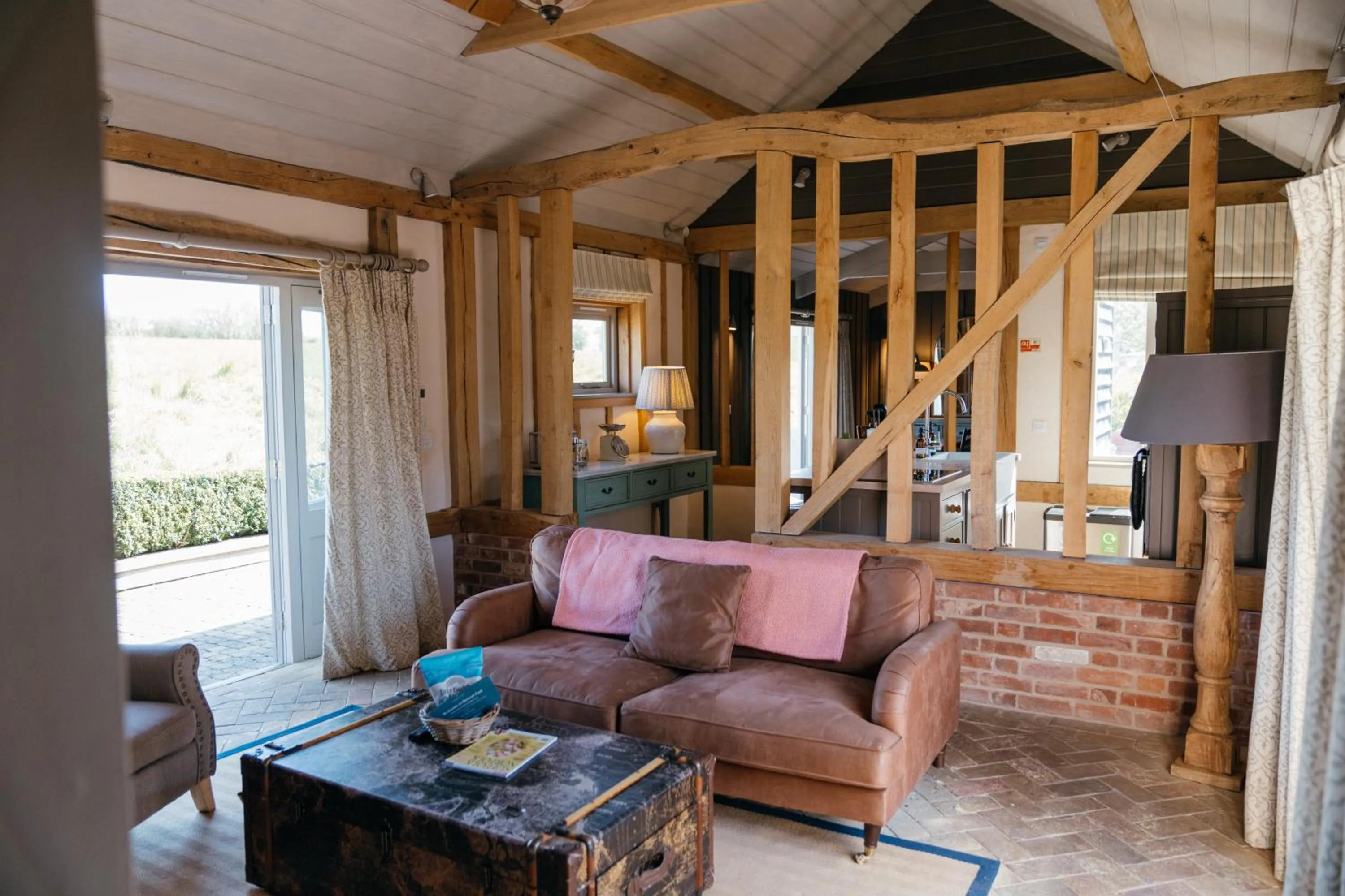 Lounge or bar in Retreat East