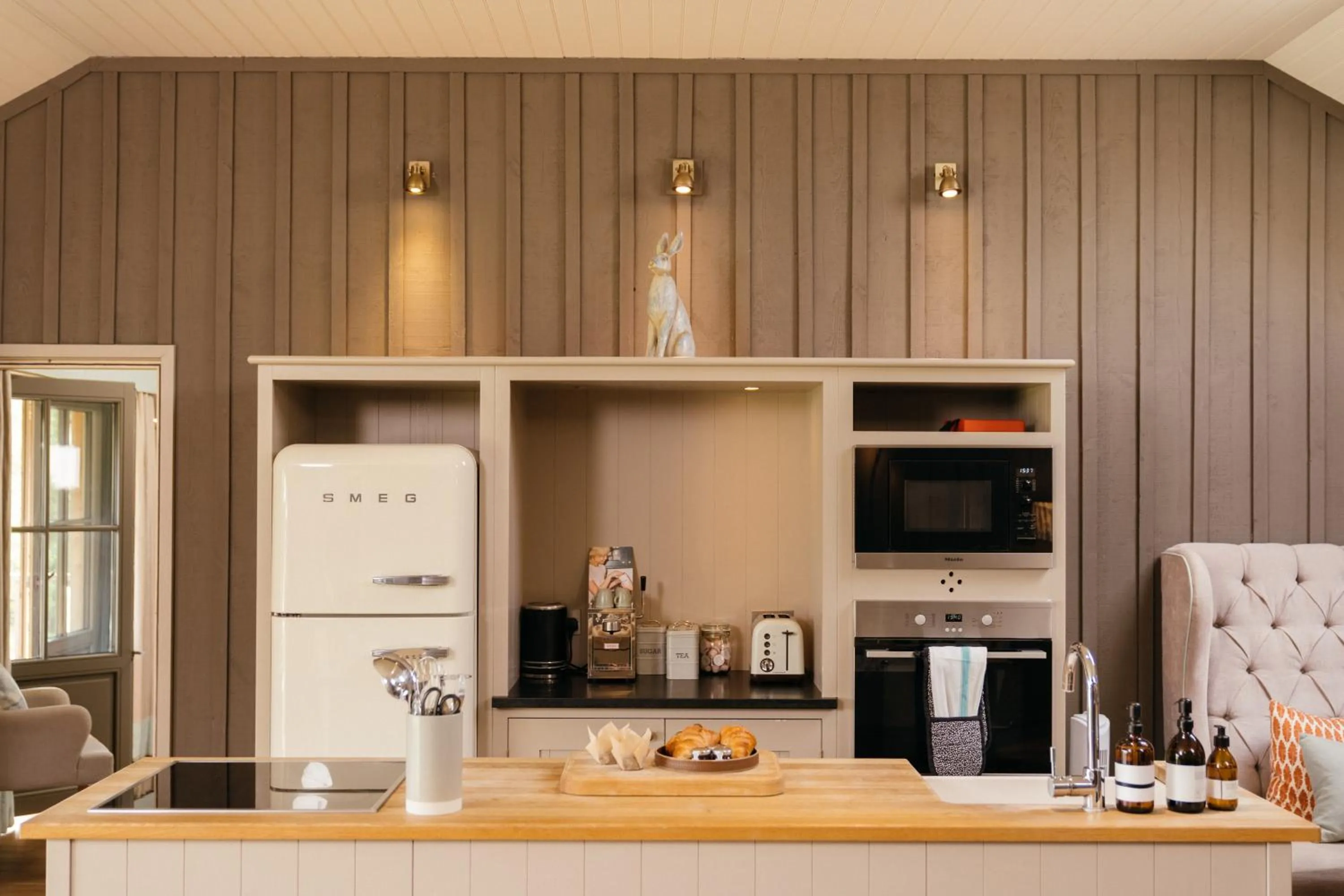 kitchen in Retreat East