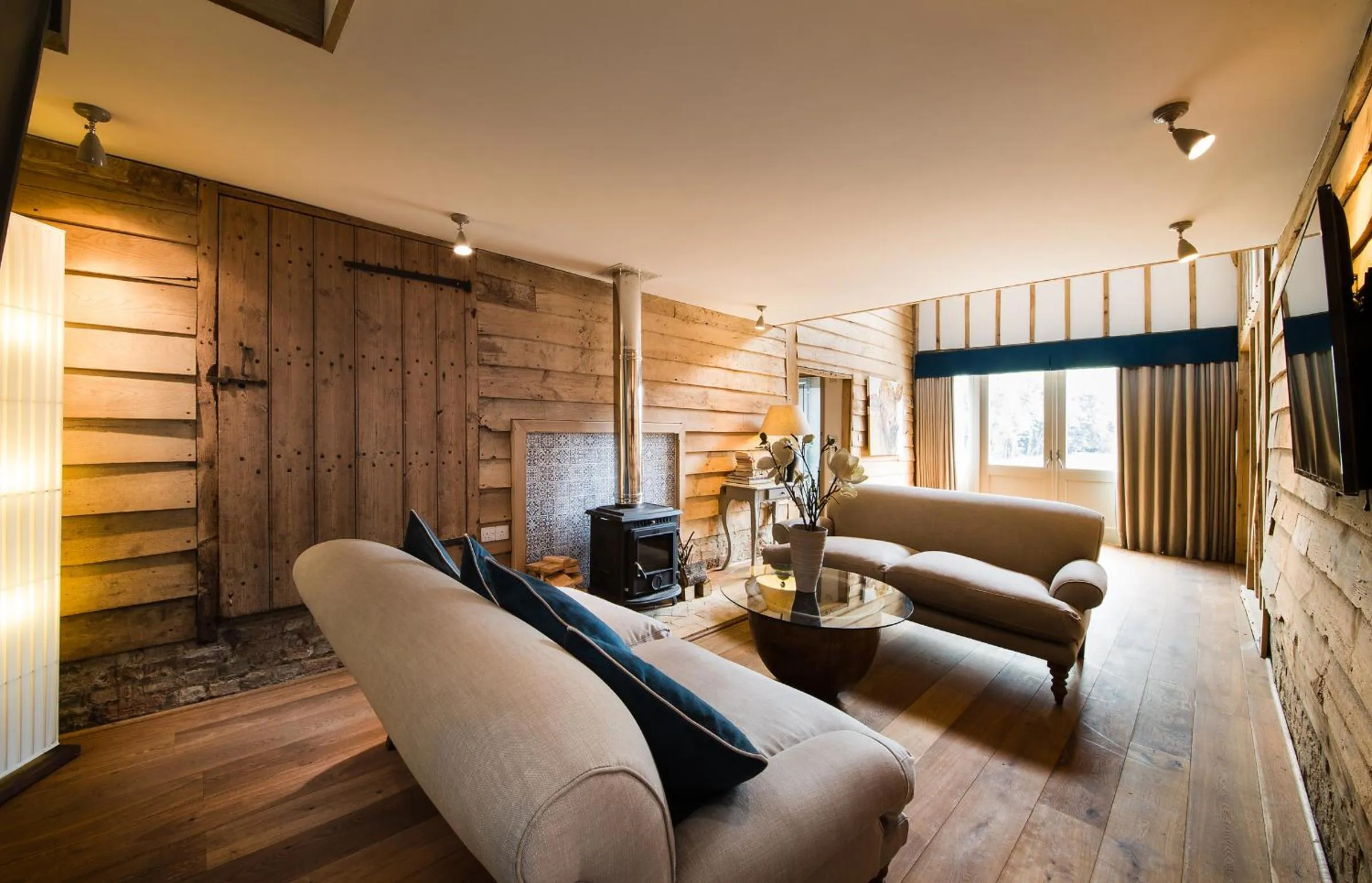 Communal lounge/ TV room in Retreat East