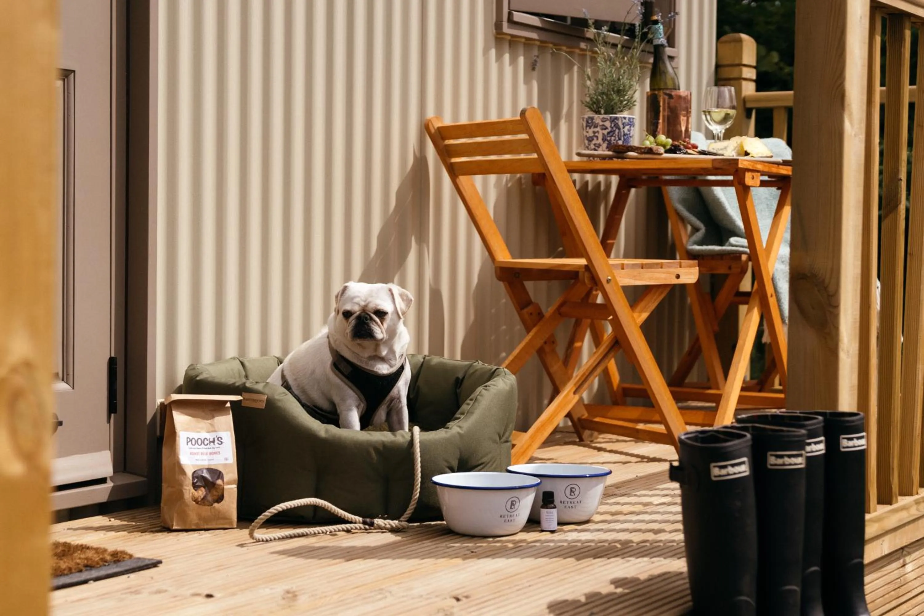 Pets in Retreat East