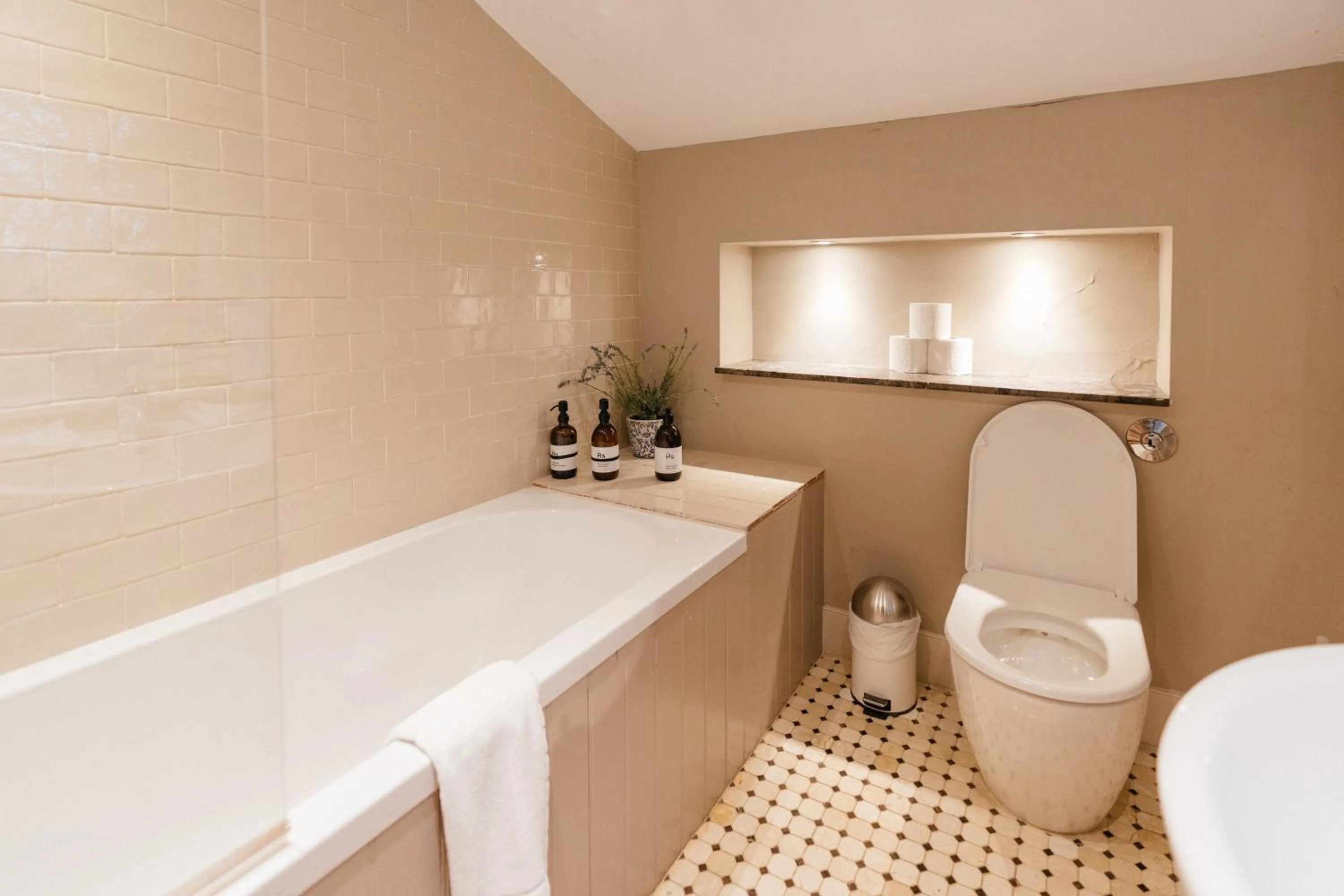 Bathroom in Retreat East