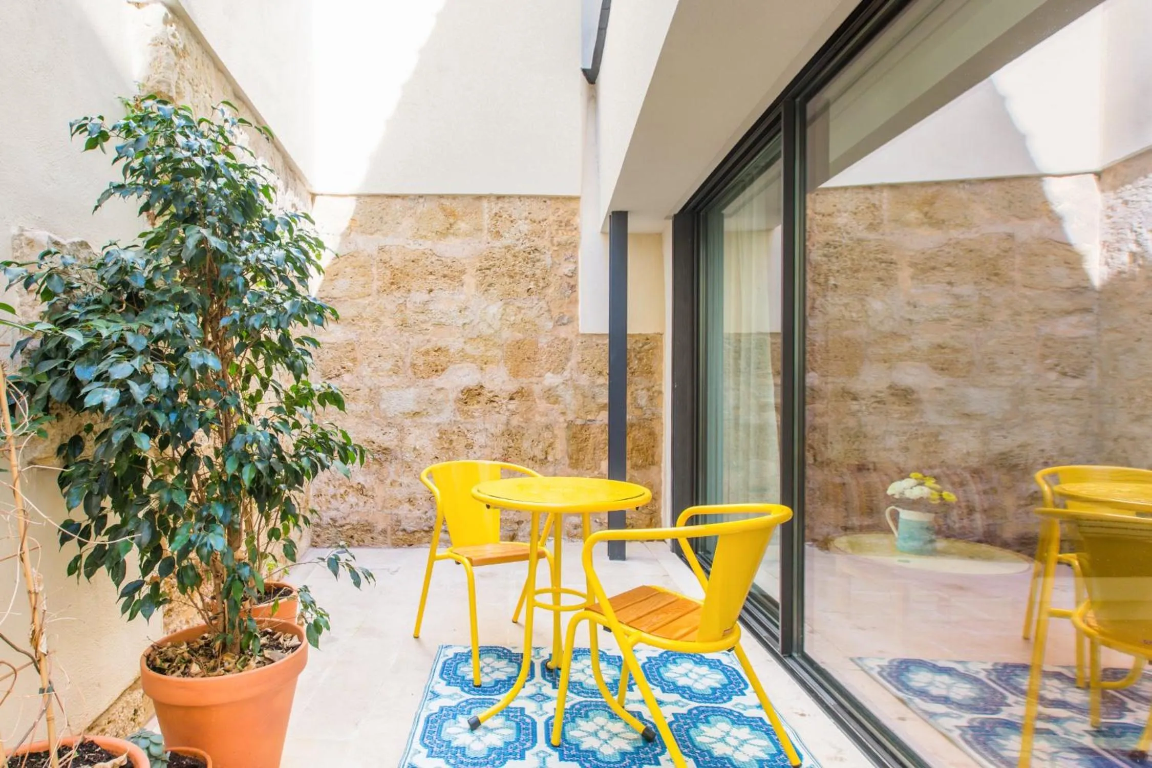 Balcony/Terrace in Patio São Vicente