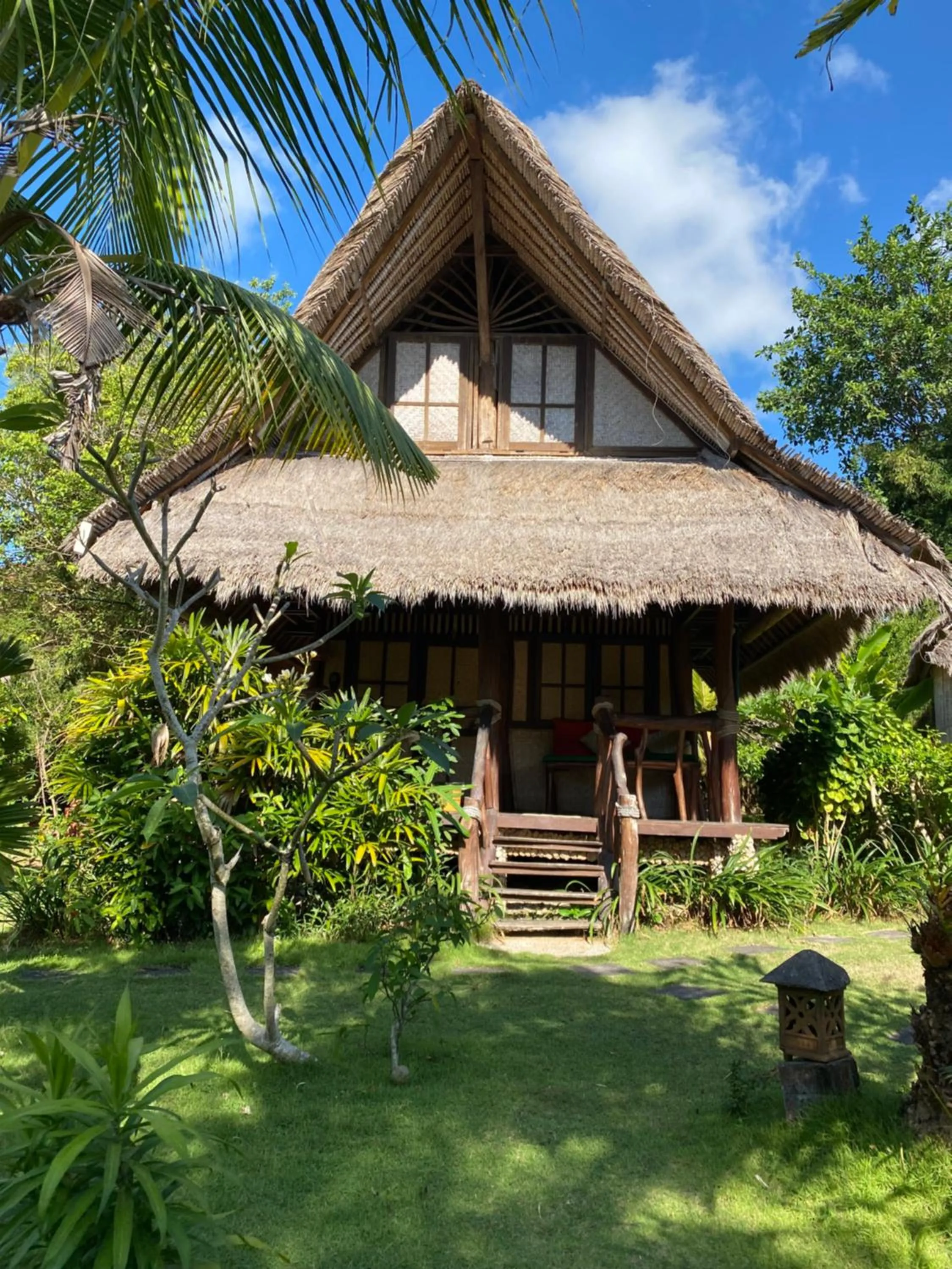 Flower Bud Bungalow Balangan