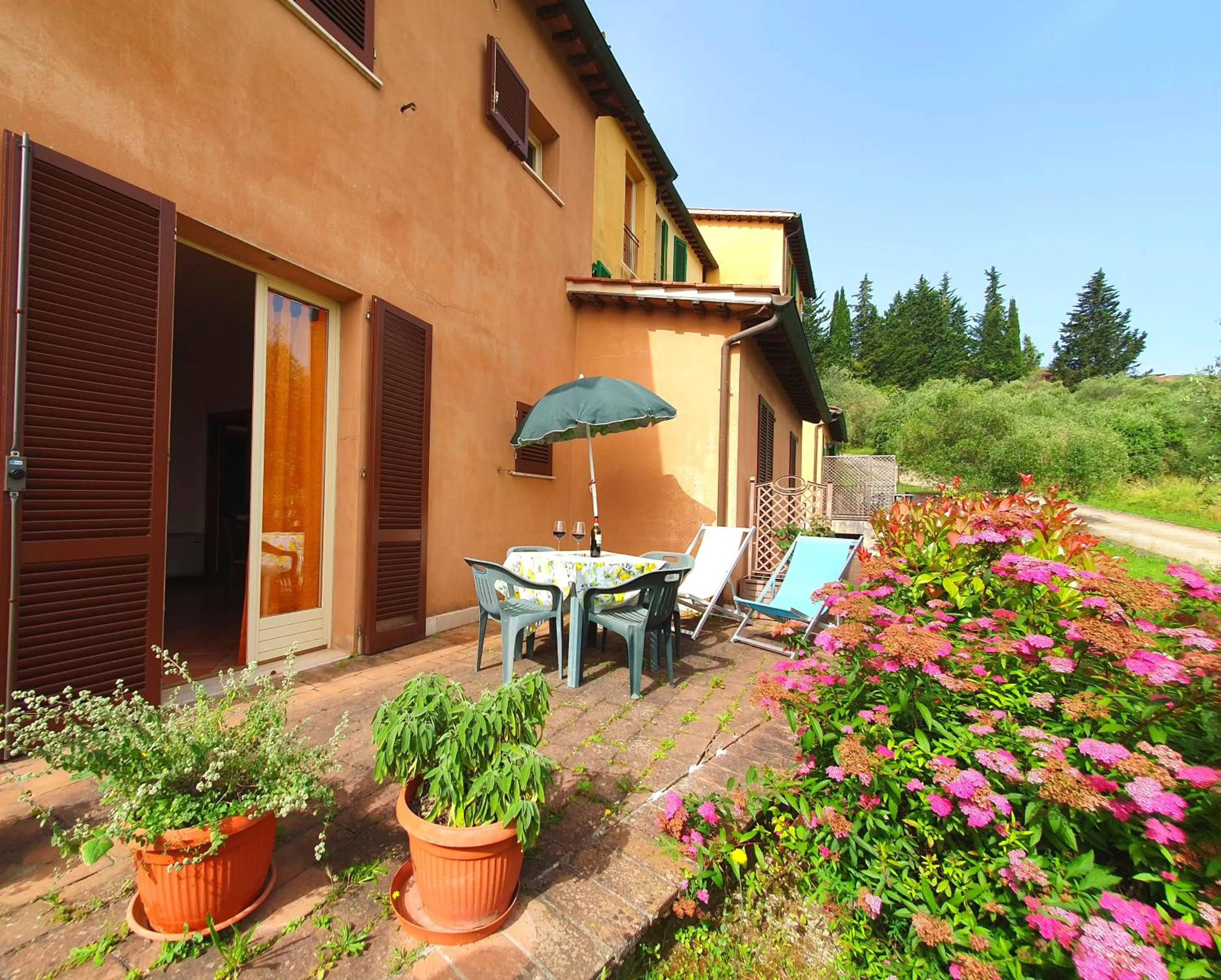 Patio in Residence Le Meridiane