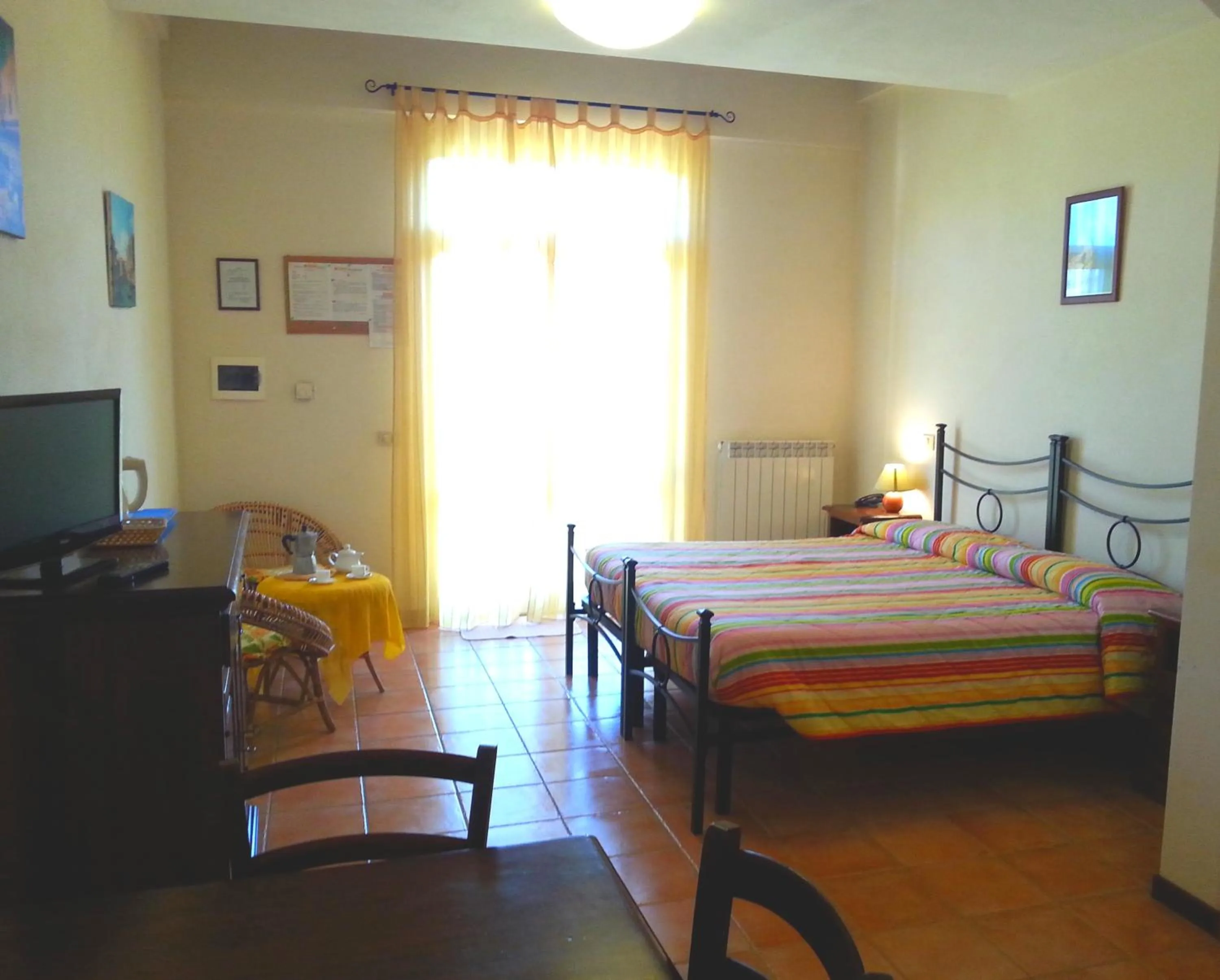 Coffee/tea facilities, Bed in Residence Le Meridiane