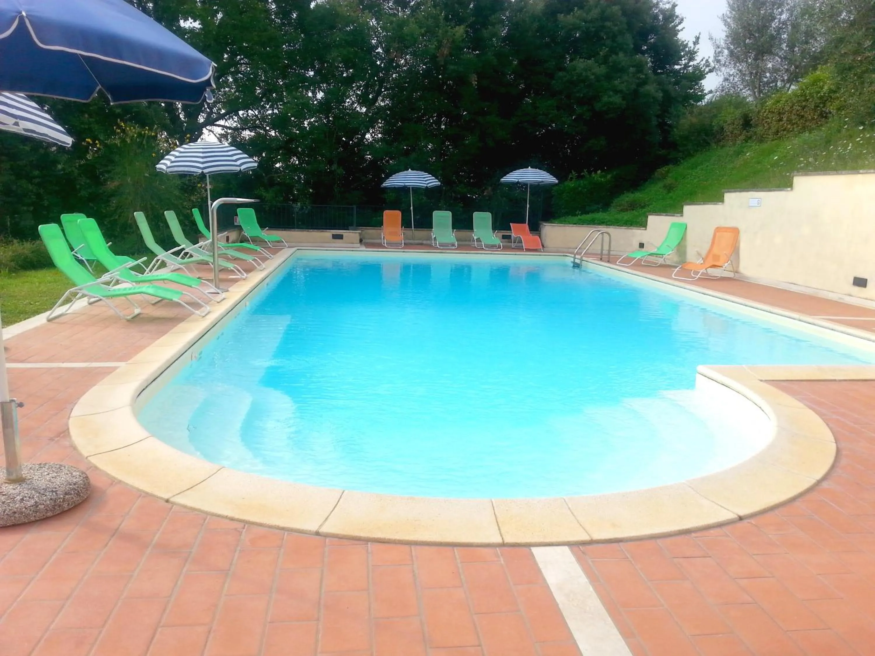 Swimming pool in Residence Le Meridiane