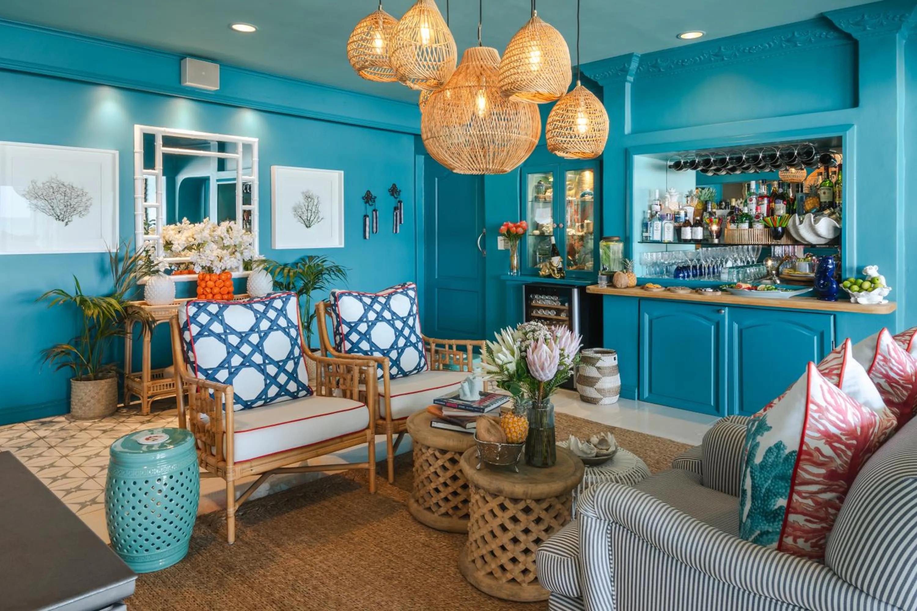 Lounge or bar in Last Word Long Beach