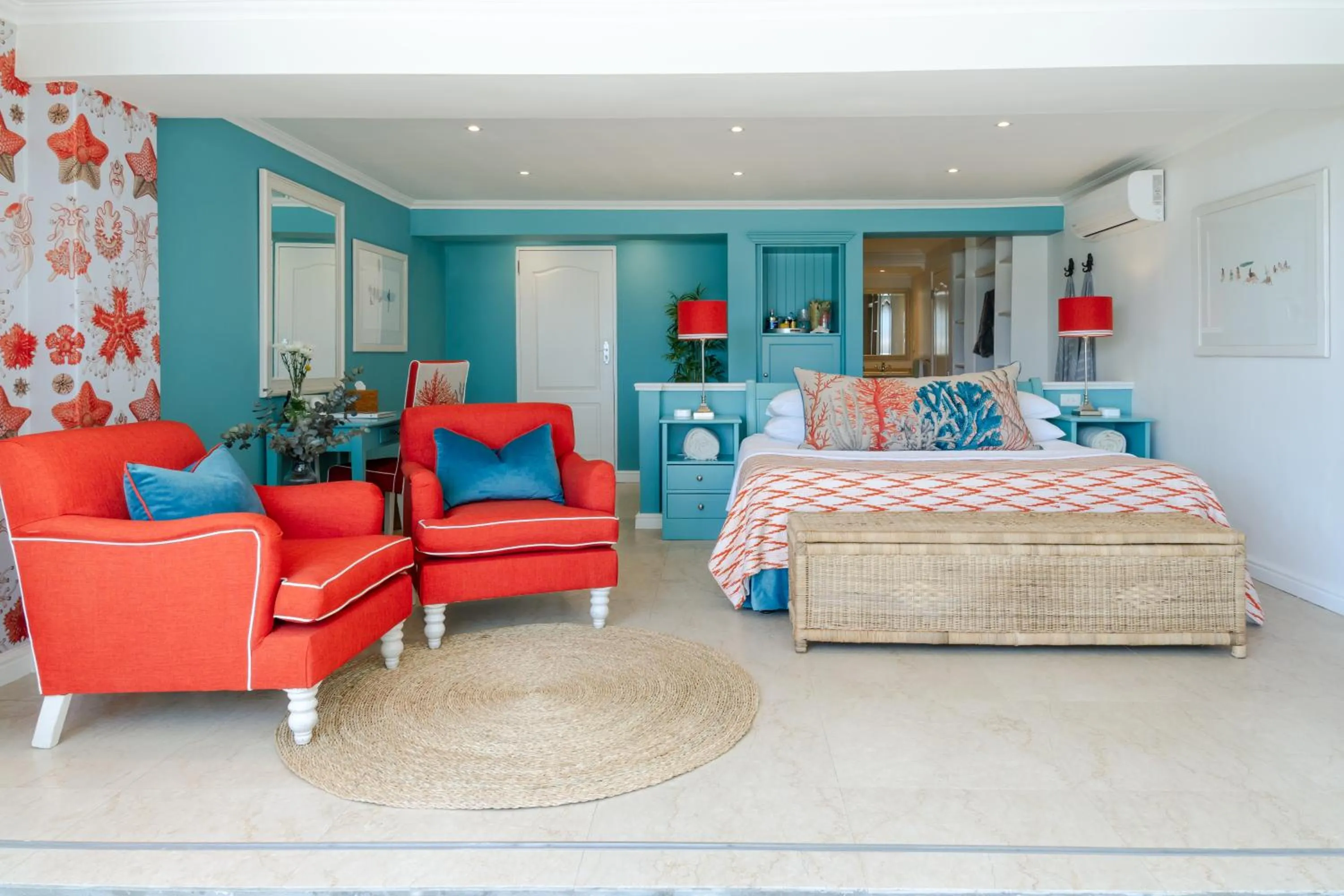 Photo of the whole room in Last Word Long Beach