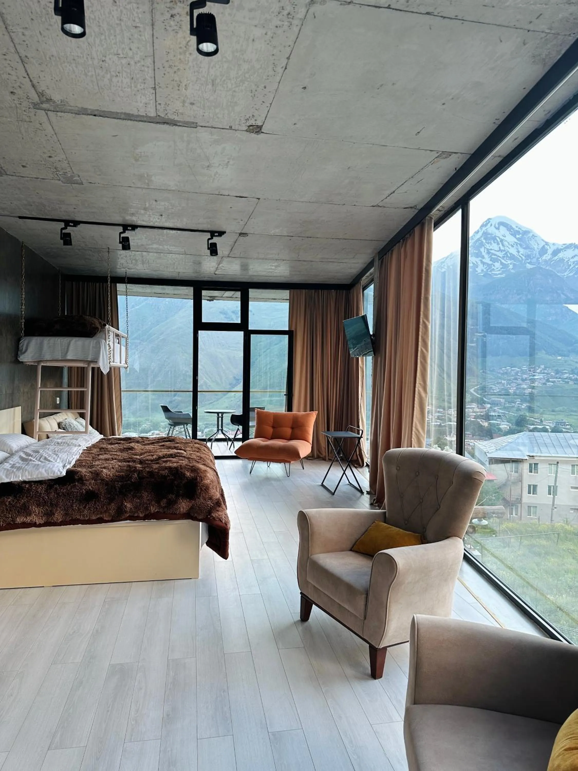 Bed in Hotel NOA Kazbegi