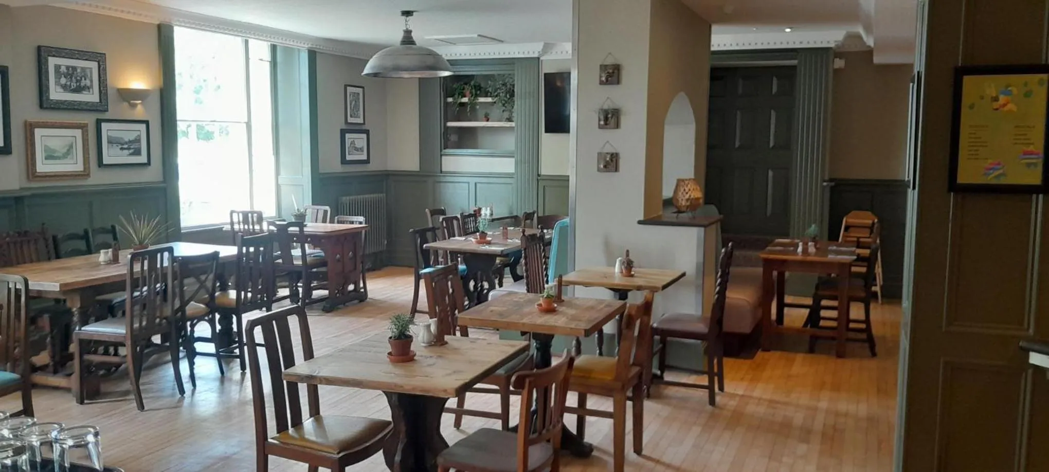 Lounge or bar in Celtic Royal Hotel & Spa