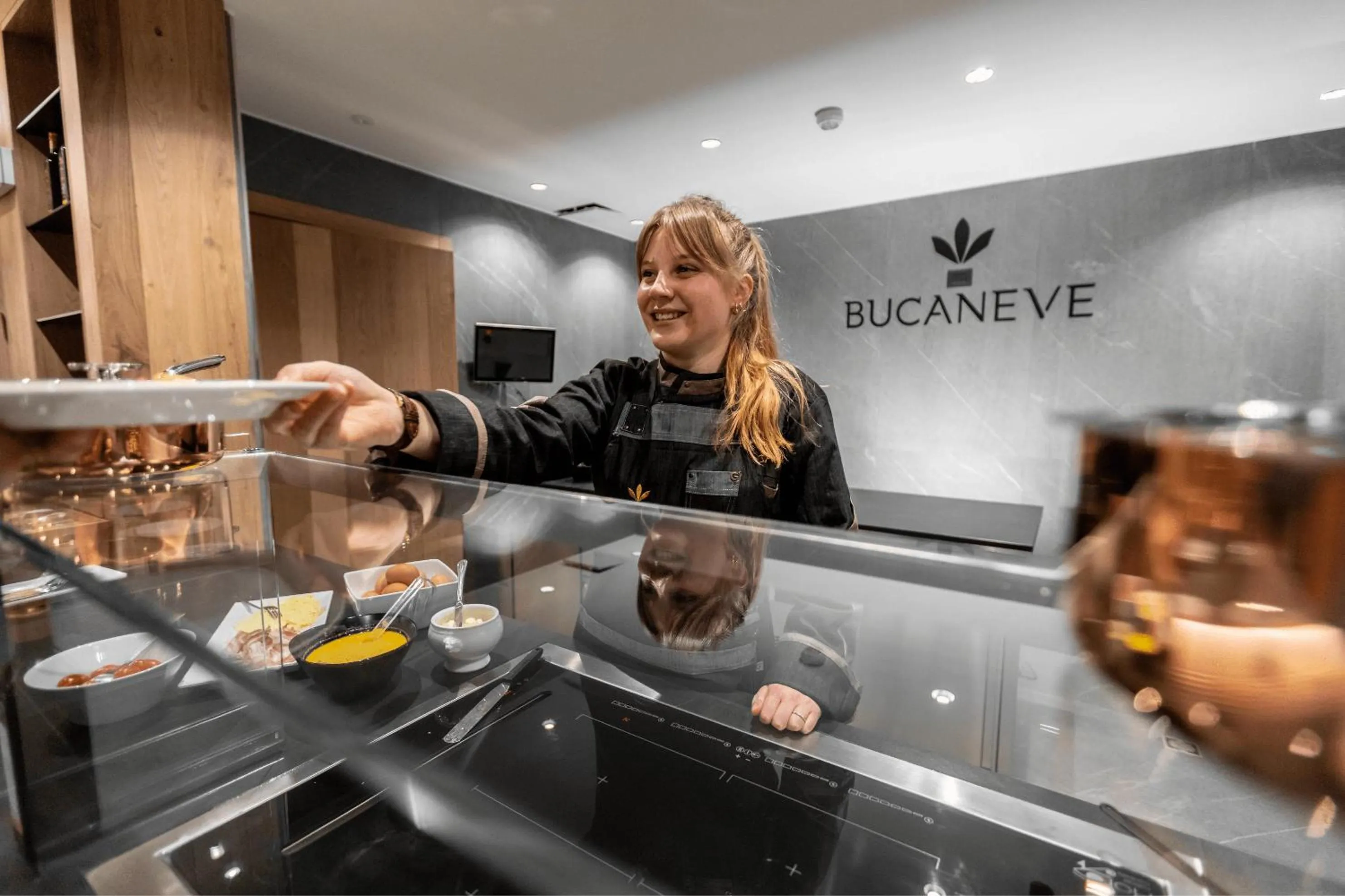 Restaurant/places to eat in Hotel Bucaneve