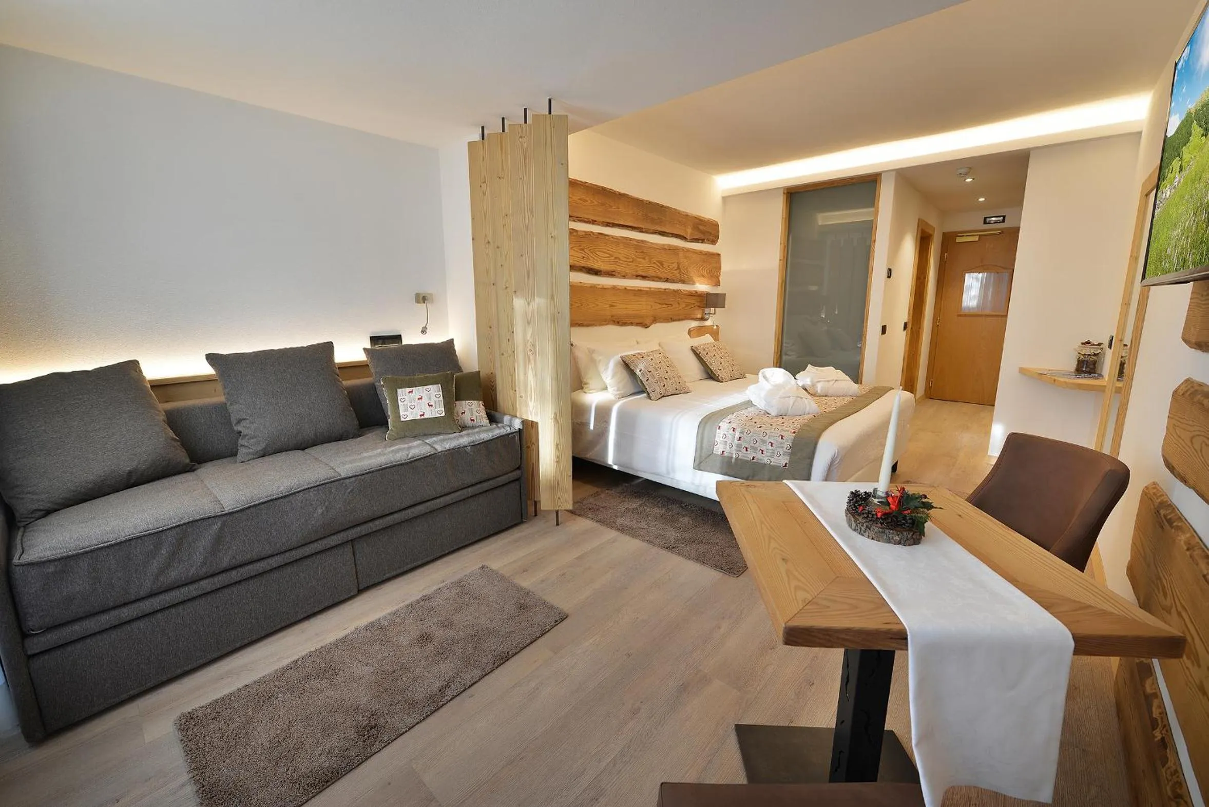 Bed in Hotel Bucaneve