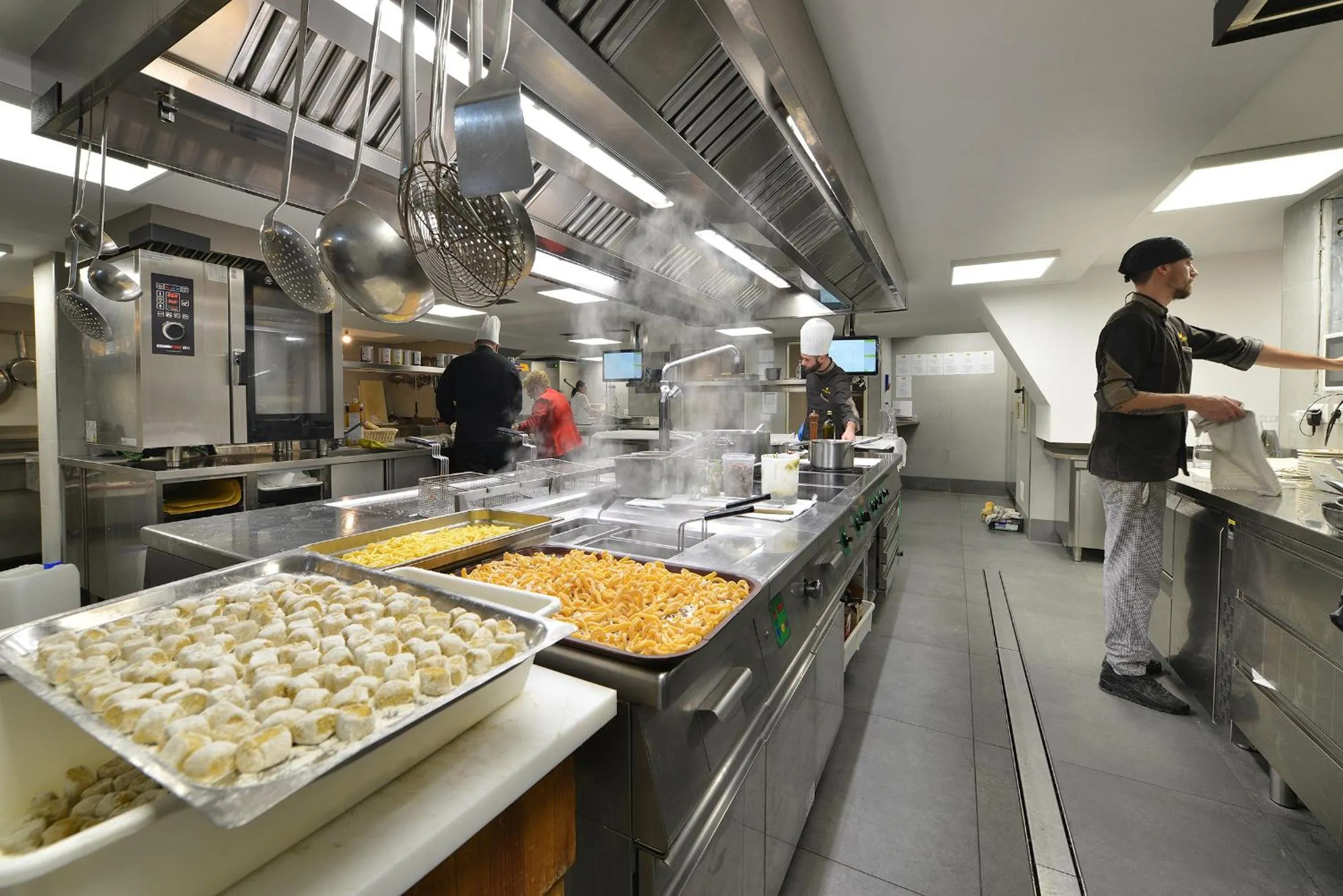 kitchen in Hotel Bucaneve
