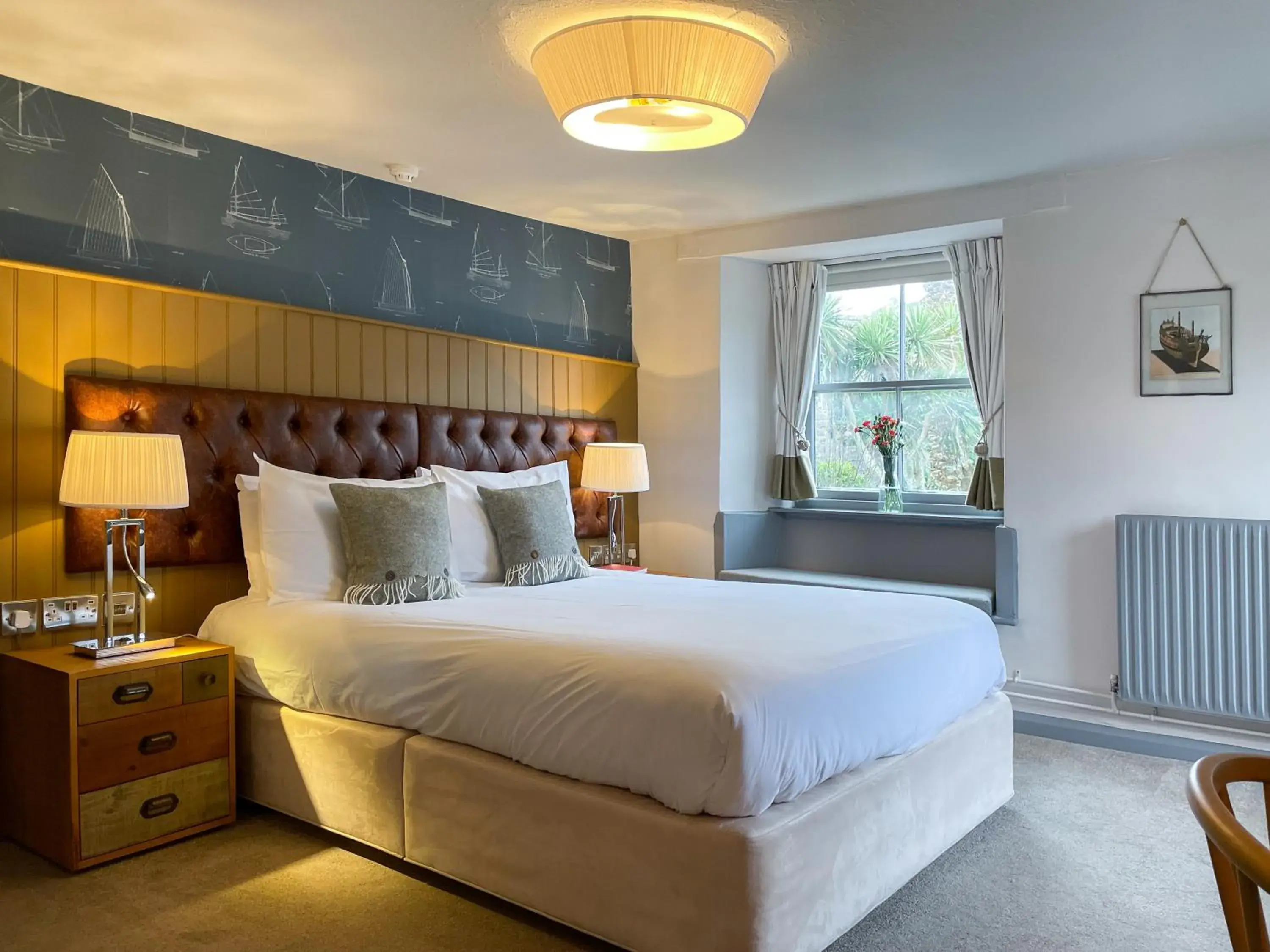 Double Room - single occupancy in The Atlantic Double Room - single occupancy in The Atlantic