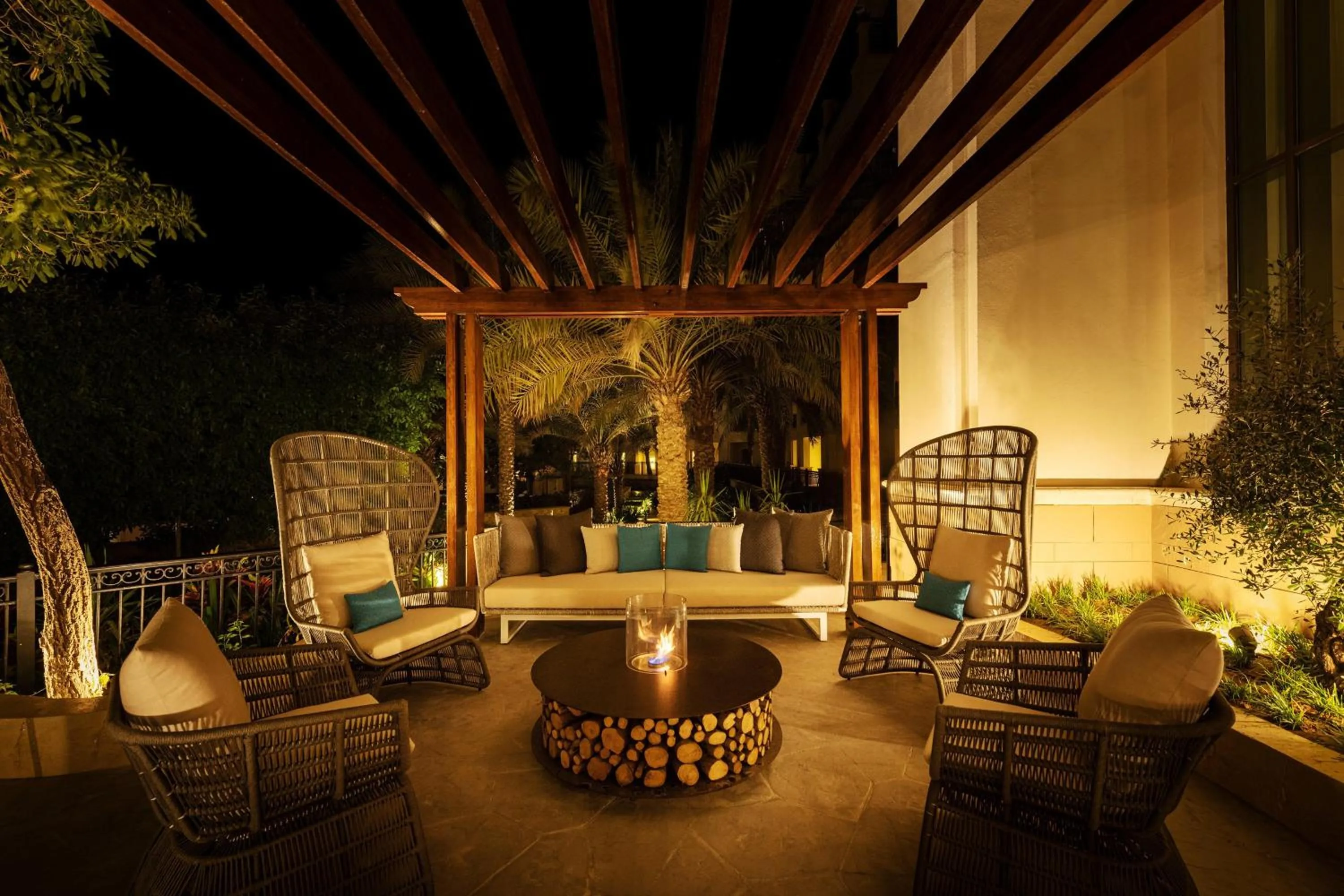 Restaurant/places to eat in The St. Regis Saadiyat Island Resort, Abu Dhabi