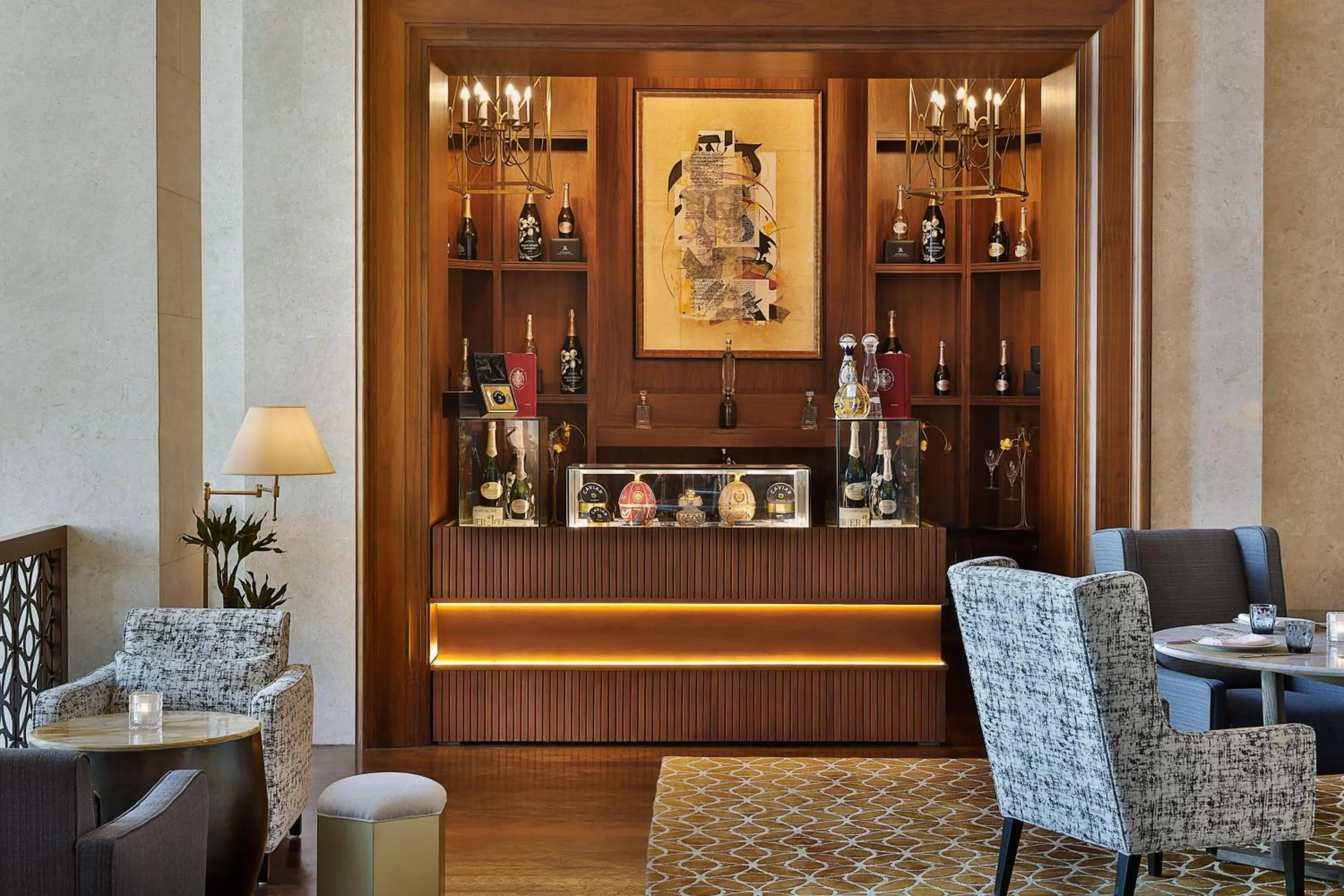Lounge or bar in The St. Regis Saadiyat Island Resort, Abu Dhabi