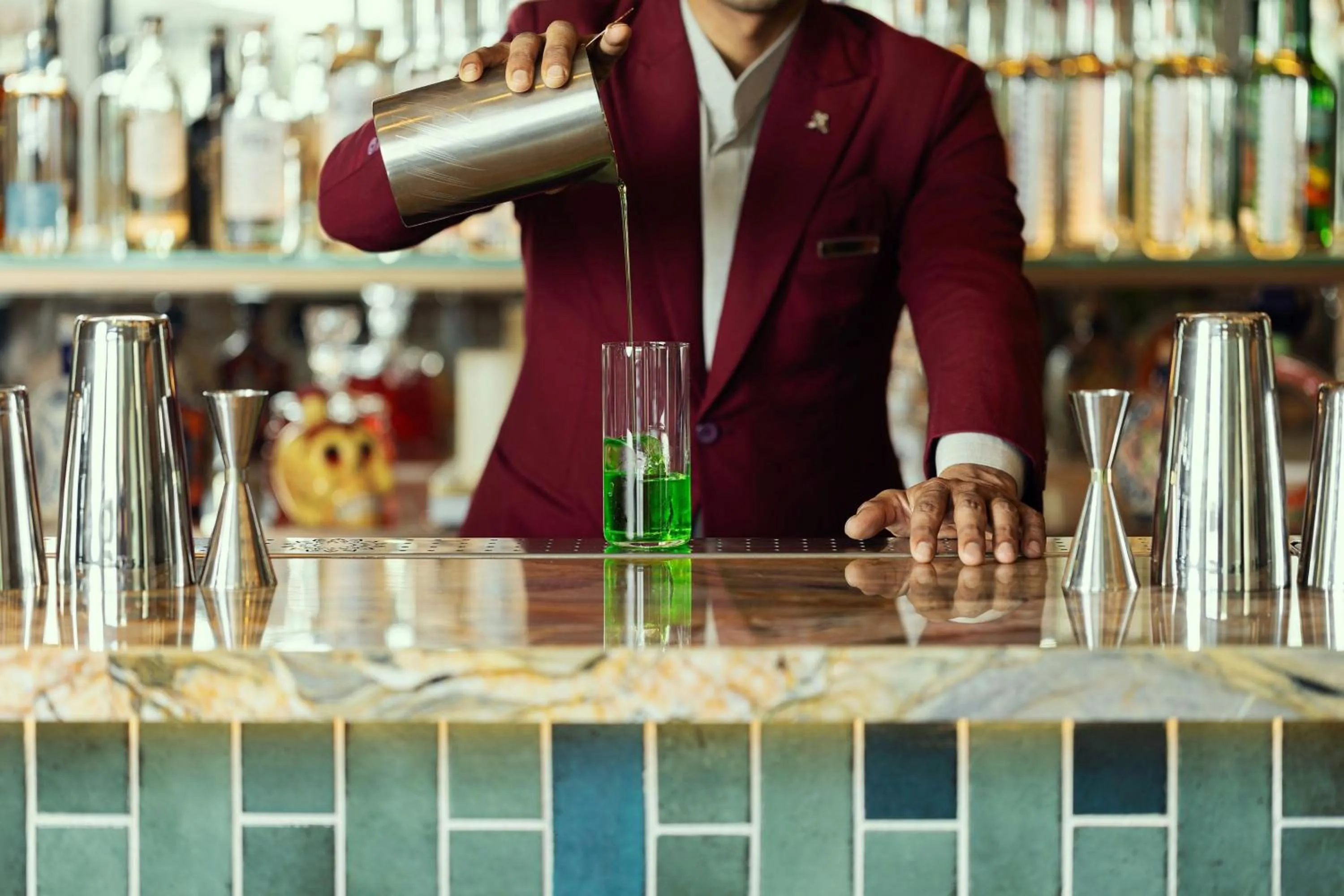 Lounge or bar in The St. Regis Saadiyat Island Resort, Abu Dhabi