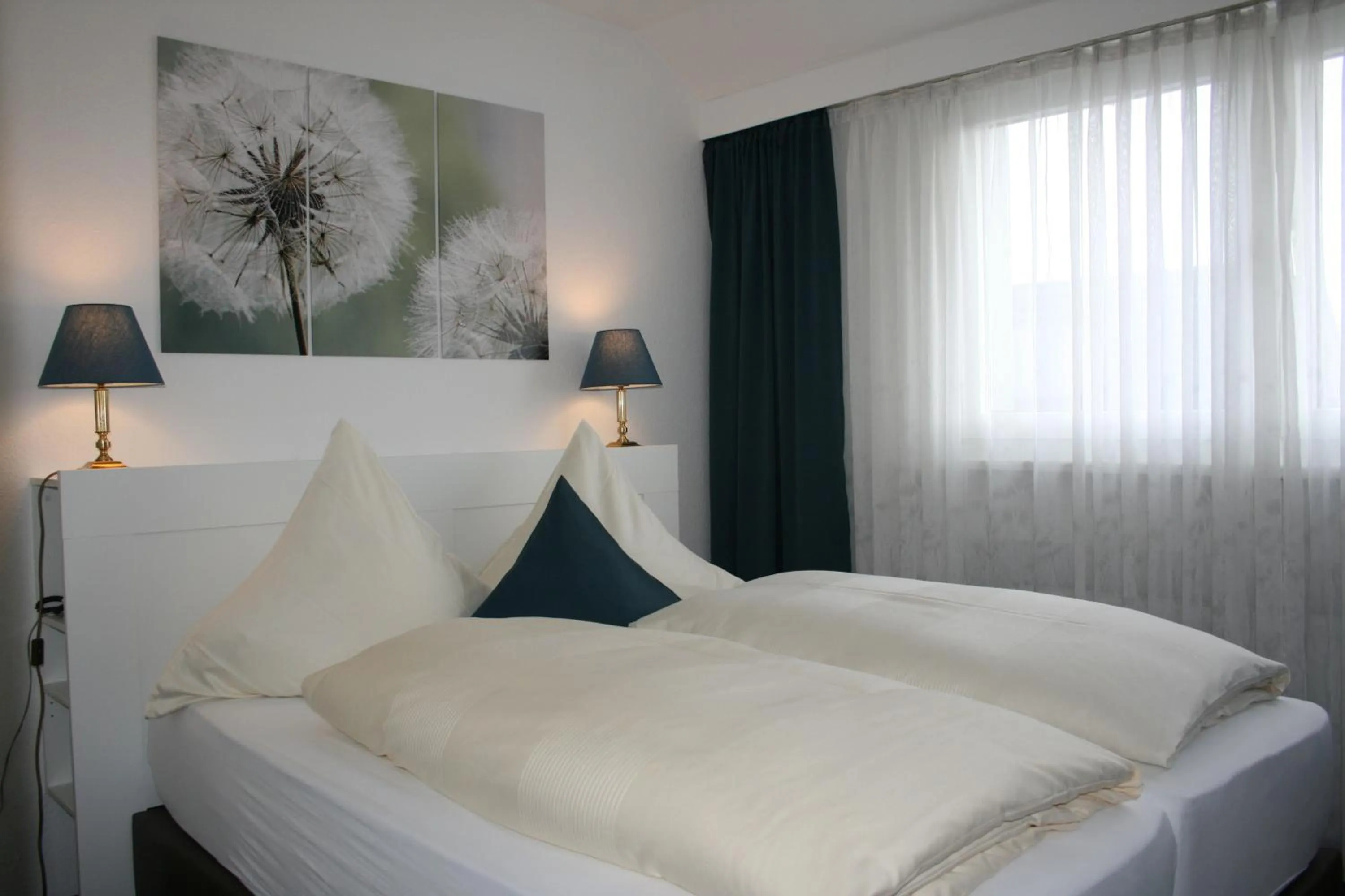 Bedroom, Bed in AKZENT Hotel Merfelder Hof