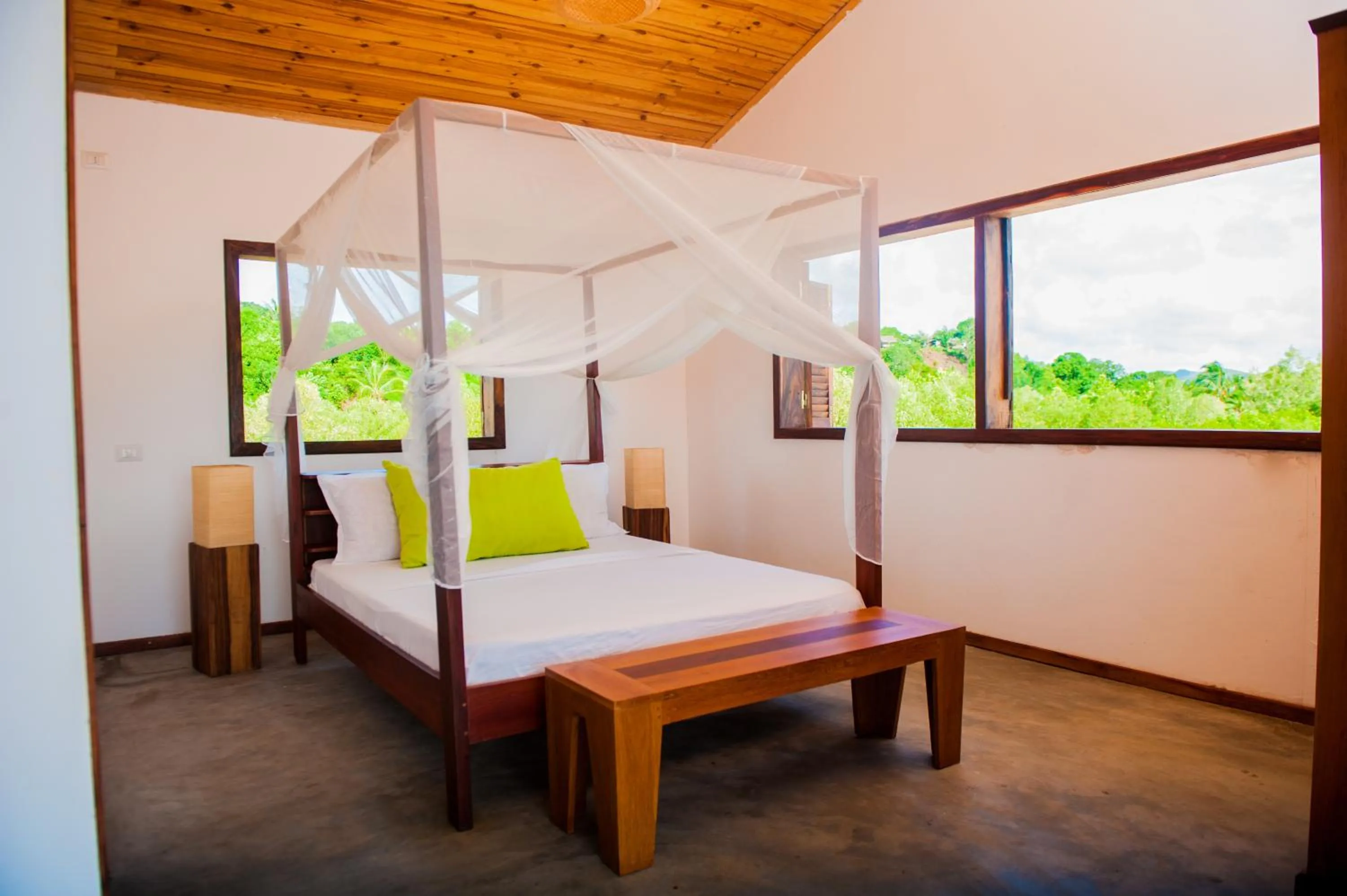 Bed in Emeraude Lodge