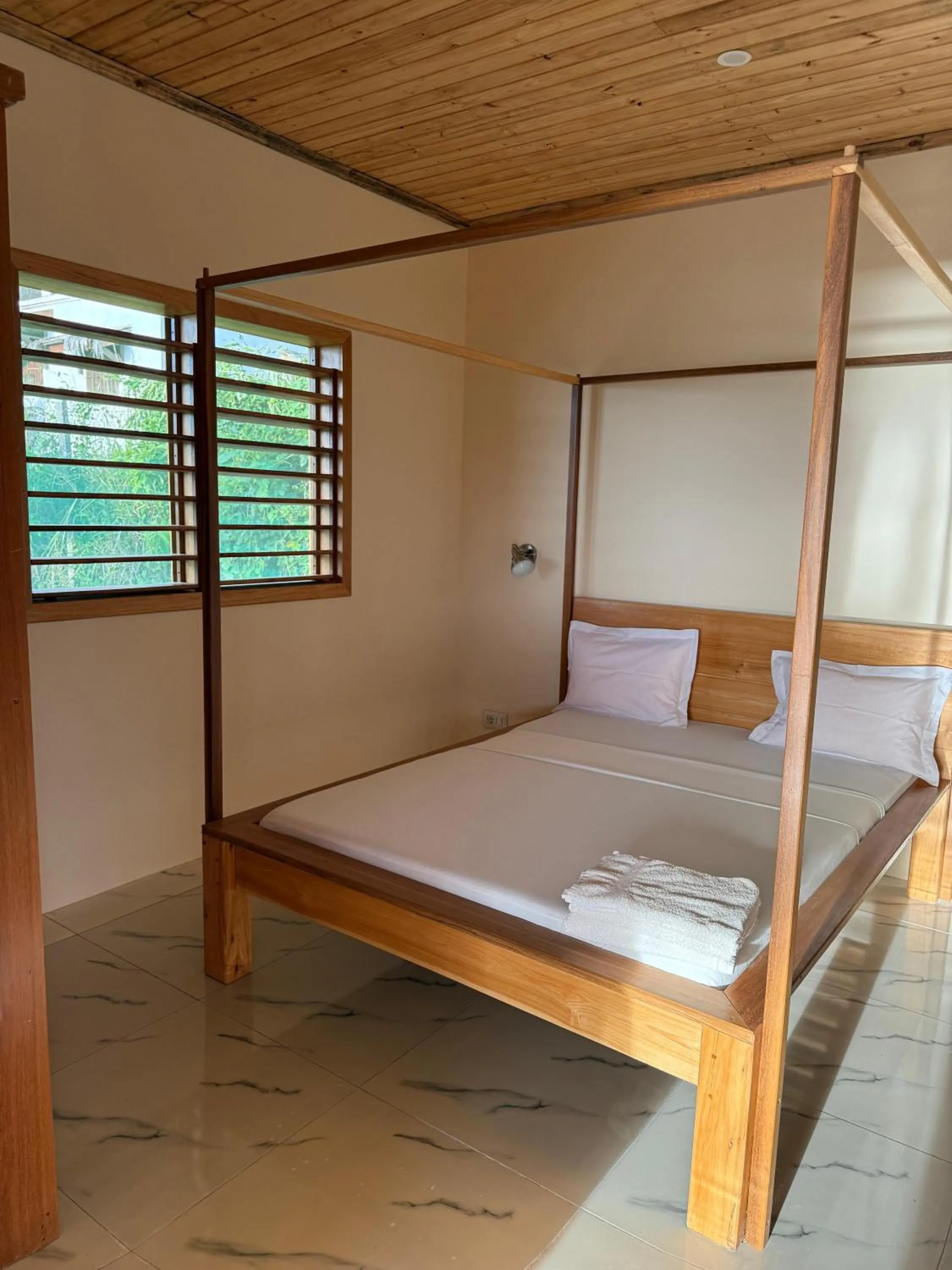 Bed in Emeraude Lodge