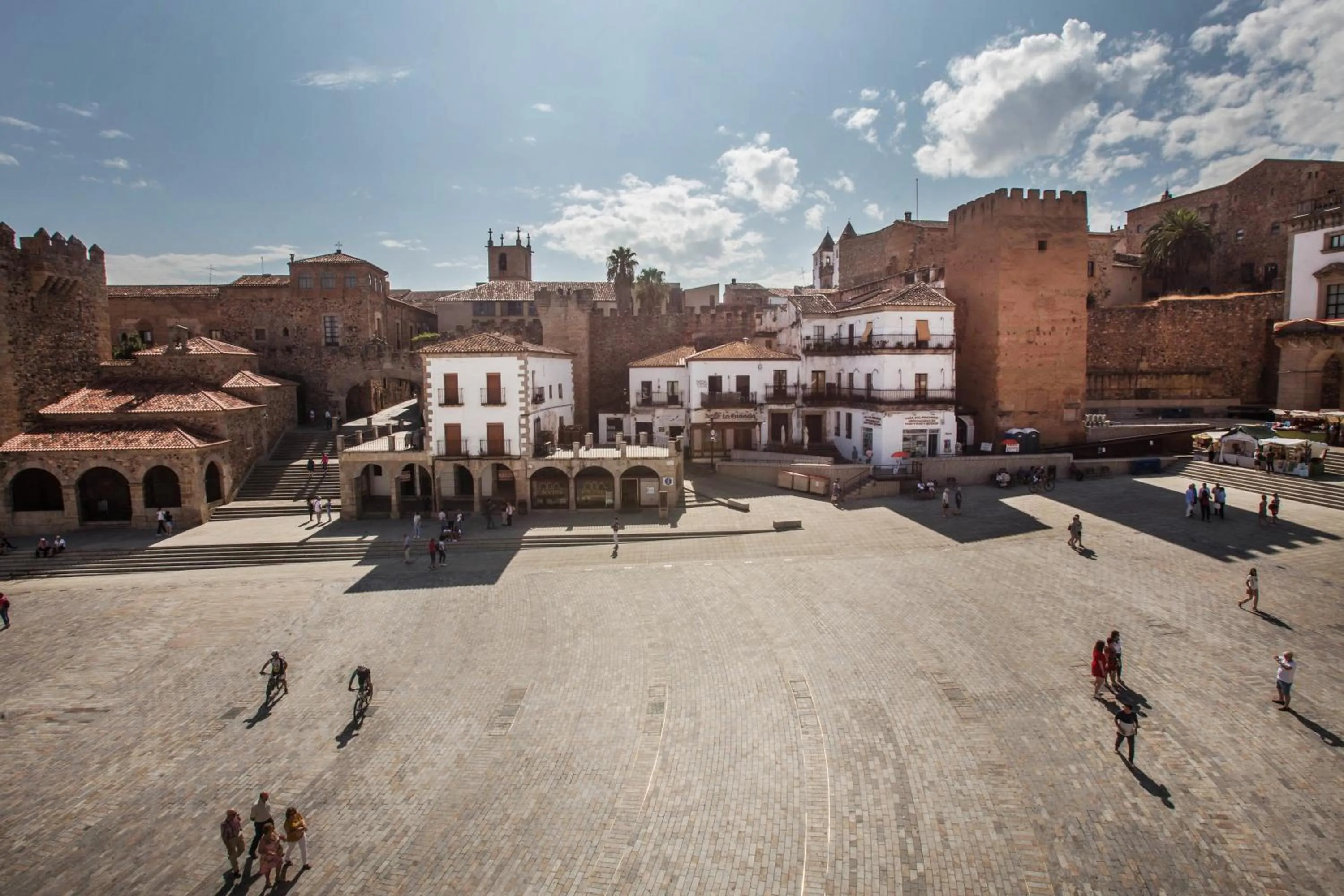Street view in Apartamentos Soho Boutique Plaza Mayor Caceres