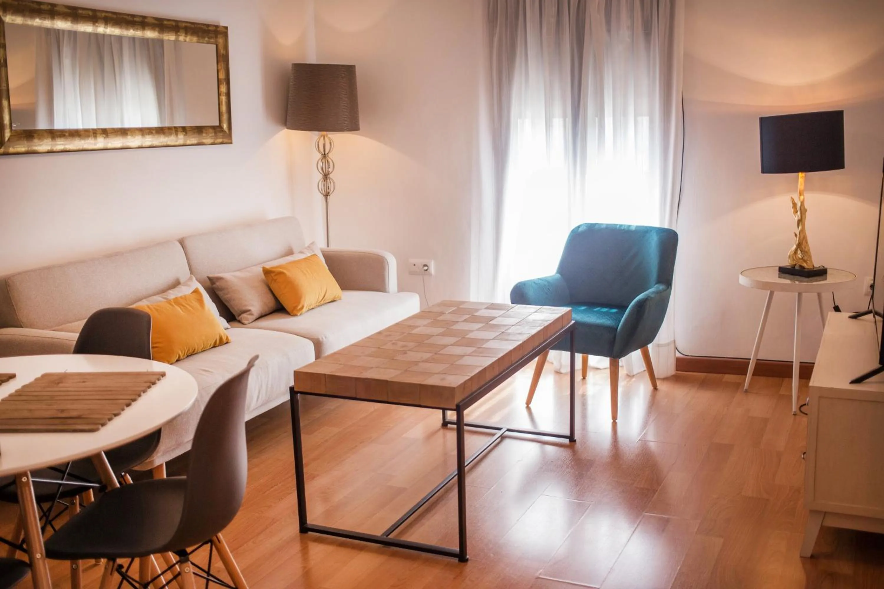 Living room in Apartamentos Soho Boutique Plaza Mayor Caceres