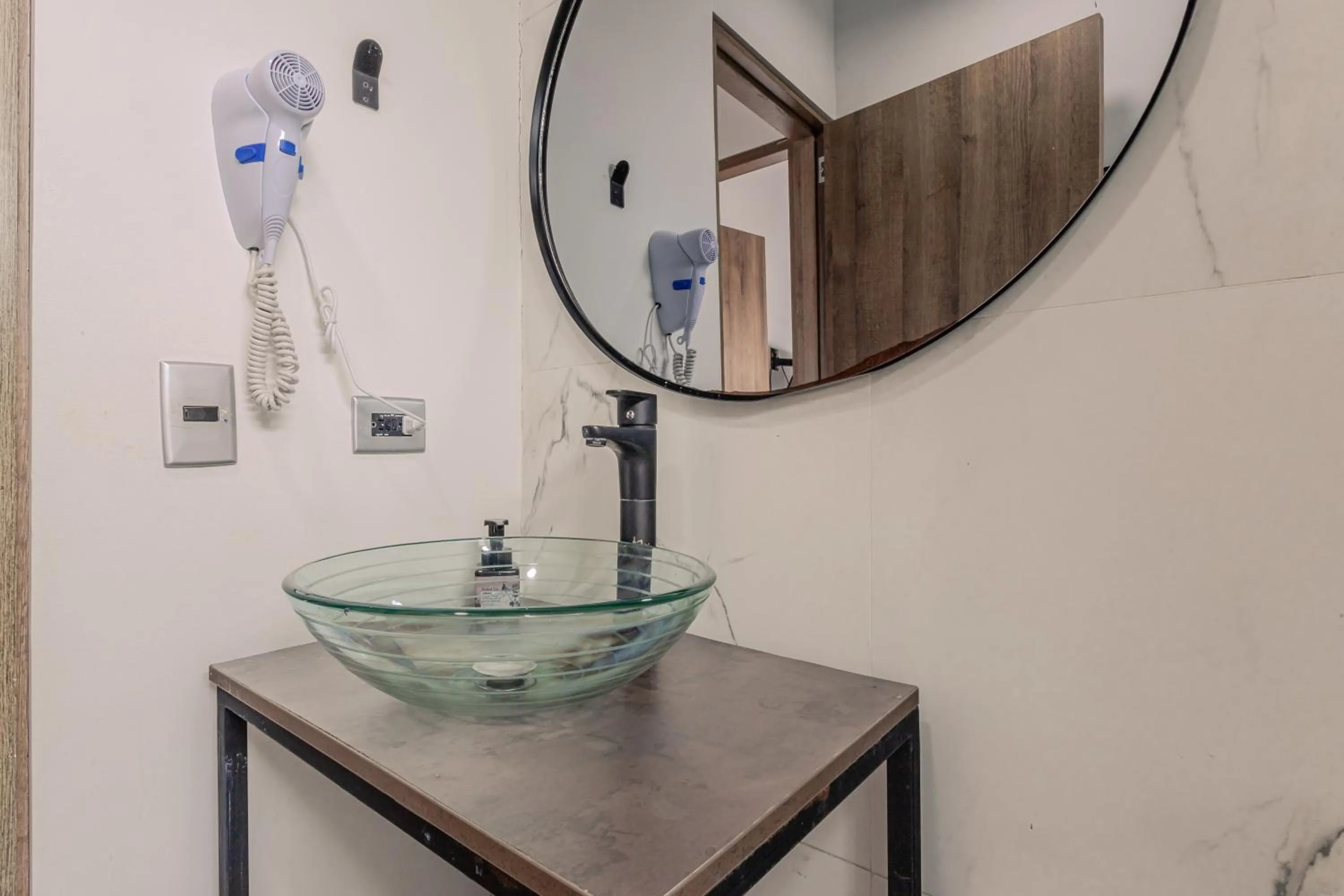 Bathroom in Soy Local Parque La 93