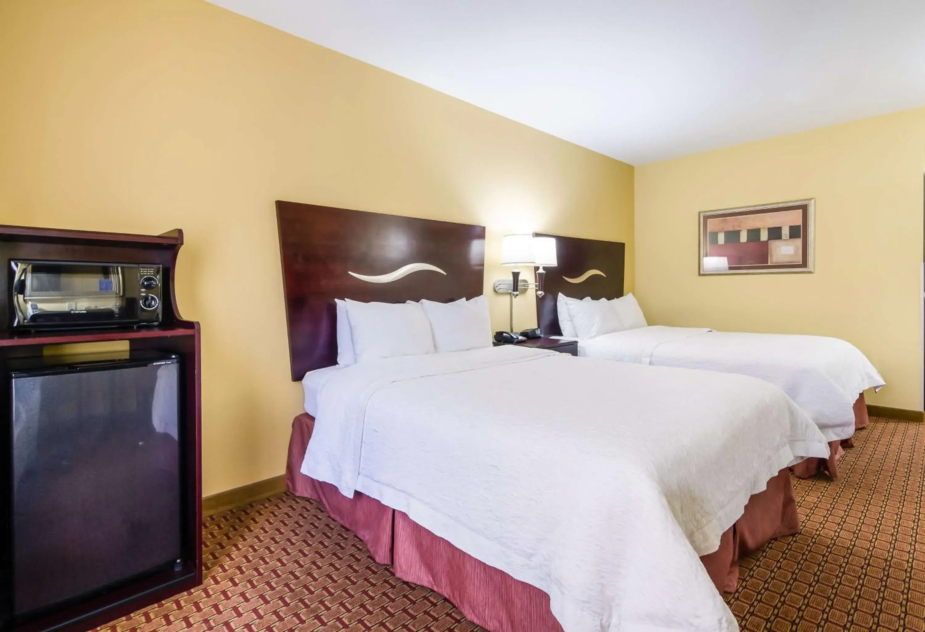 Room with Two Queen Beds - Non-Smoking in Hampton Inn Galax Room with Two Queen Beds - Non-Smoking in Hampton Inn Galax