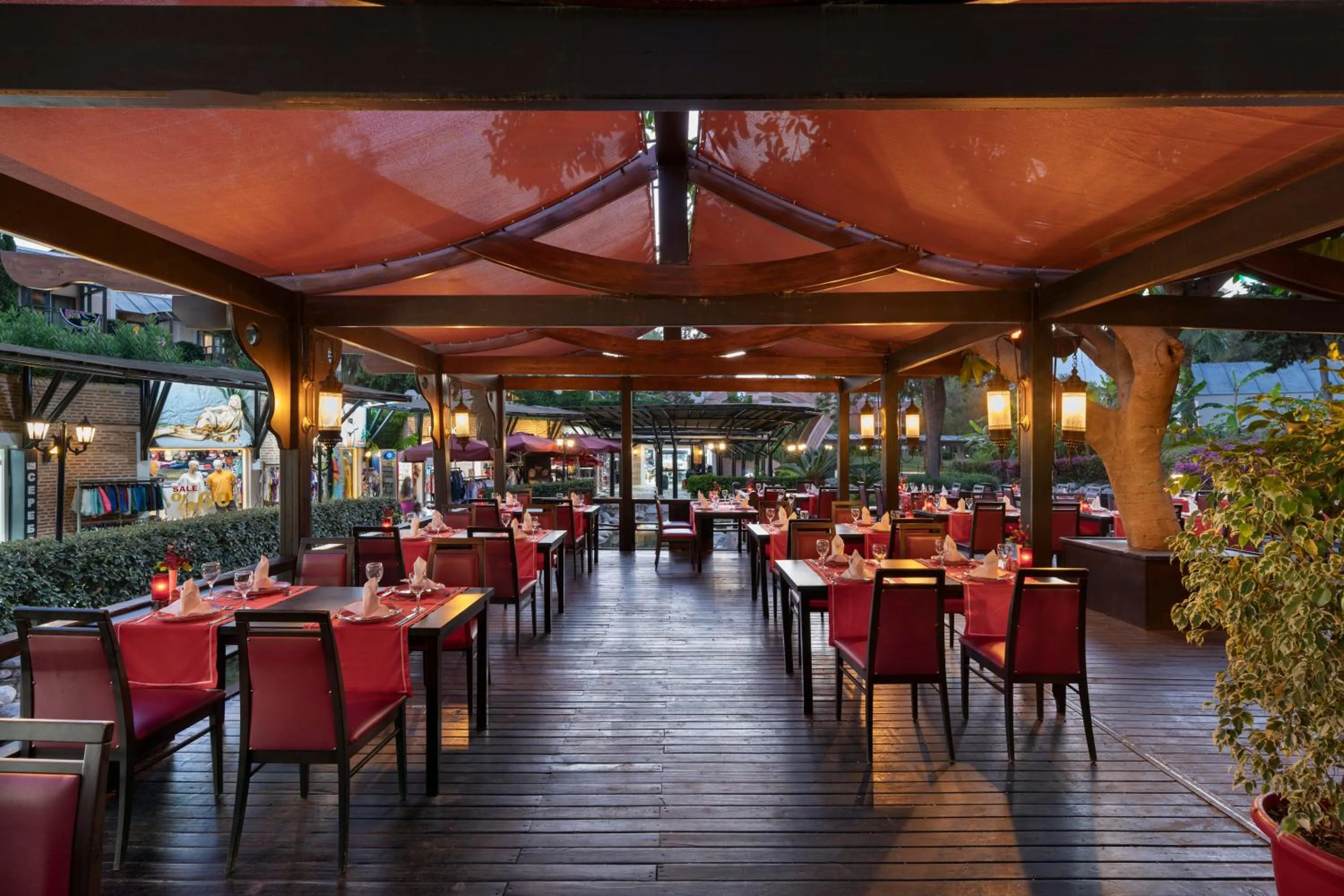Restaurant/places to eat in Limak Limra Hotel & Resort Kemer - Kids Concept