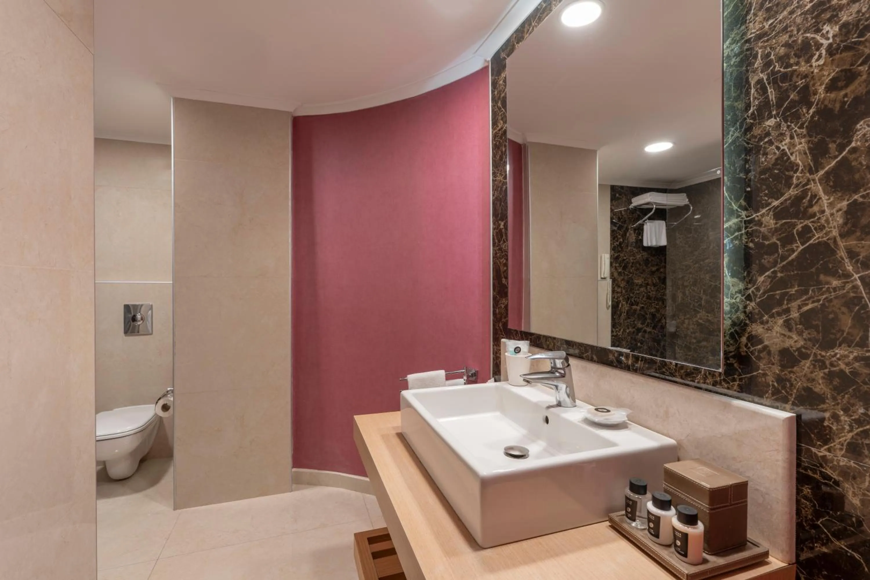 Shower in Limak Limra Hotel & Resort Kemer - Kids Concept