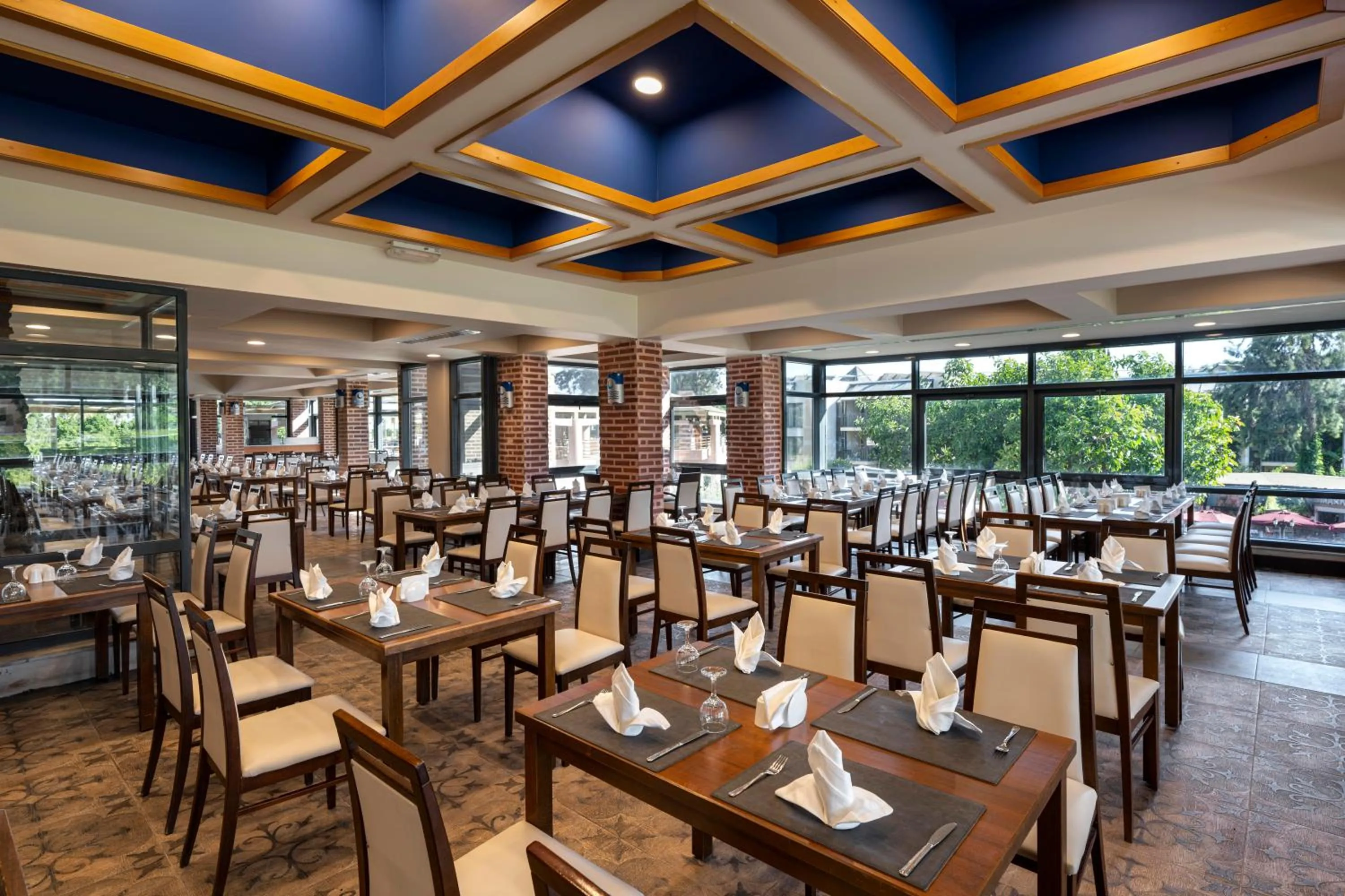 Restaurant/places to eat in Limak Limra Hotel & Resort Kemer - Kids Concept