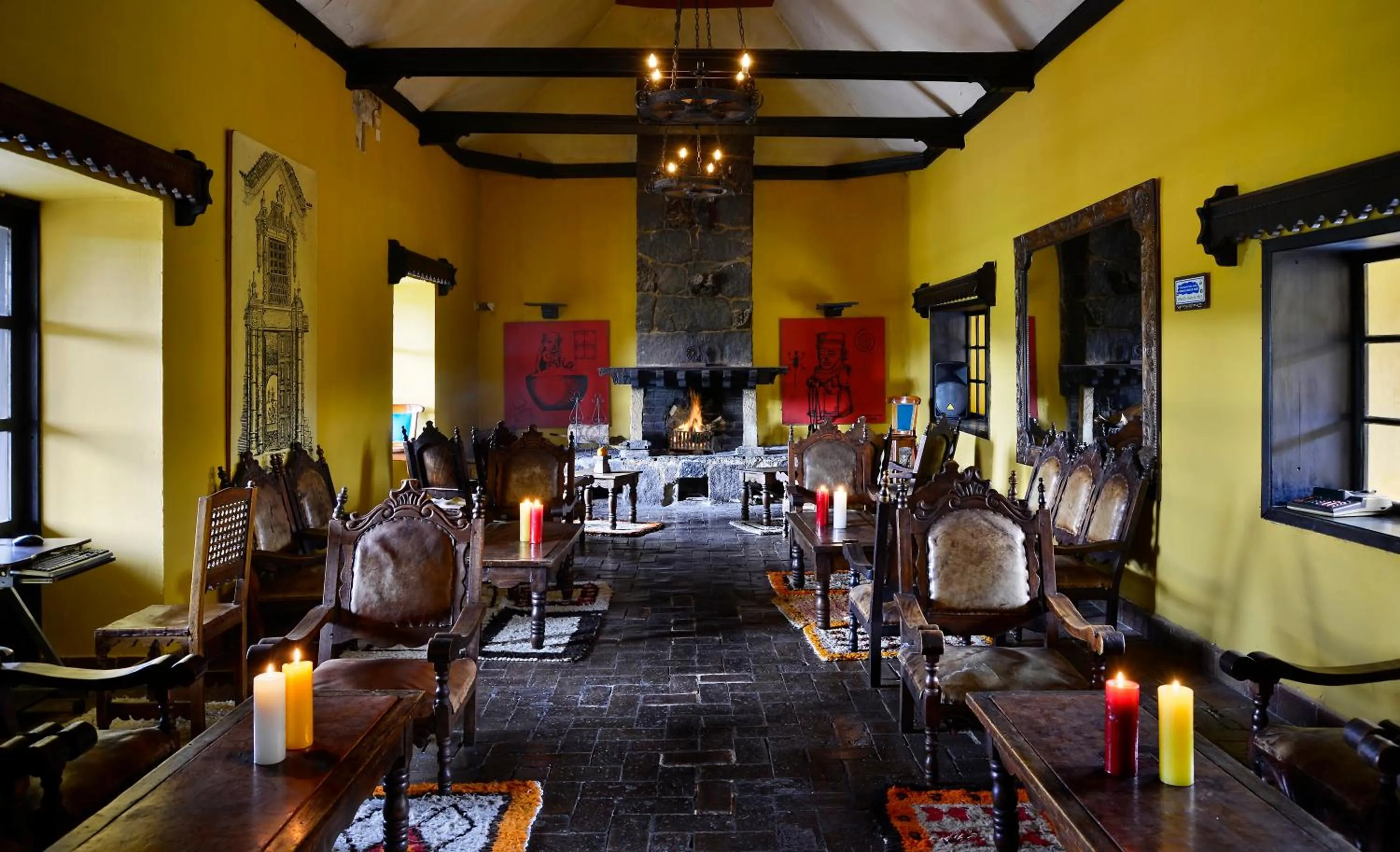 Restaurant/places to eat in Hotel Hacienda El Salitre