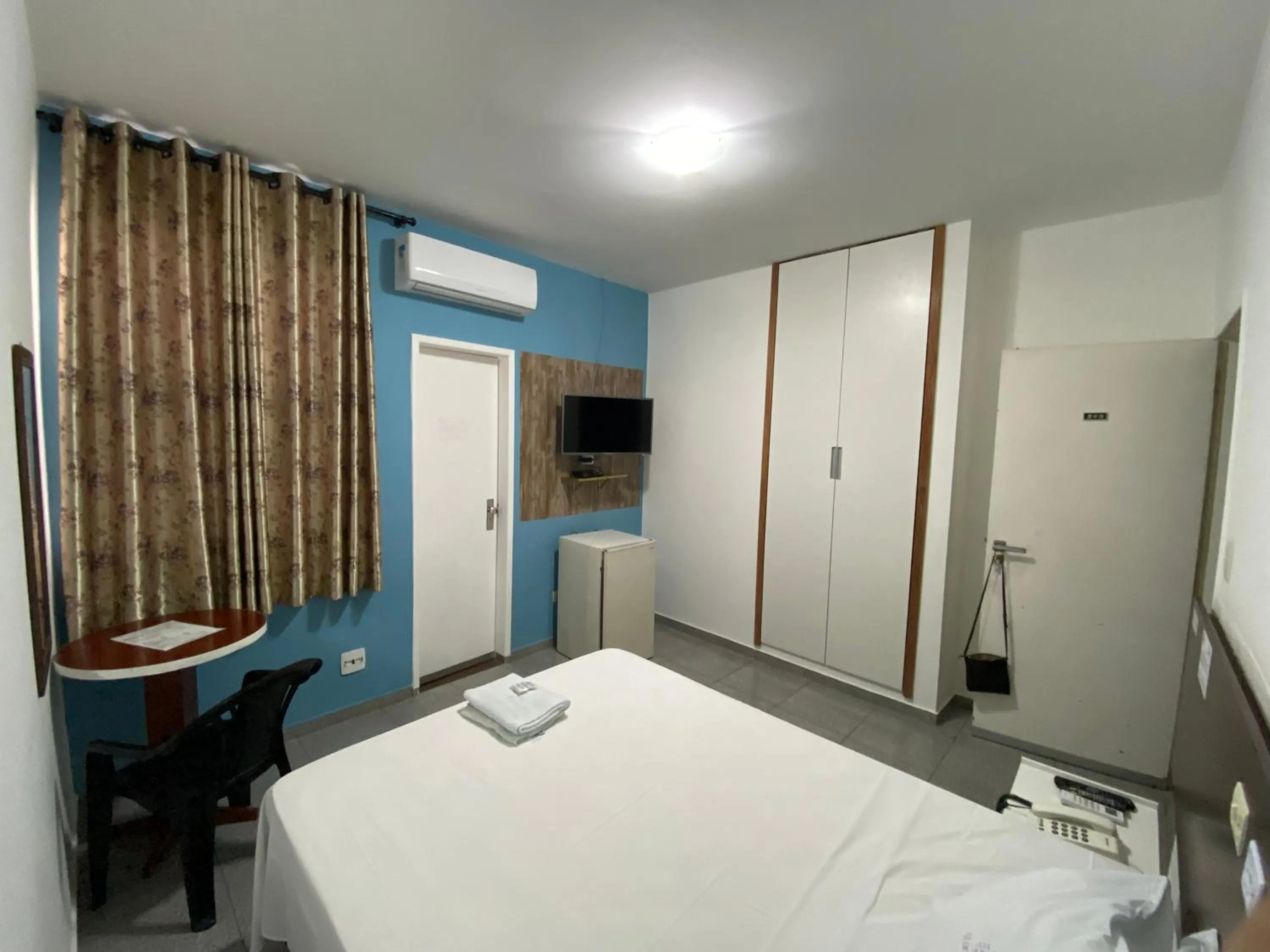 Bed in Aton Plaza Hotel