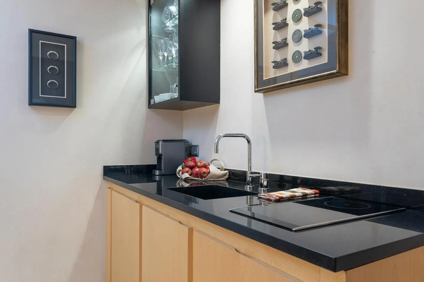 Suites del Mar Fenals Apartments