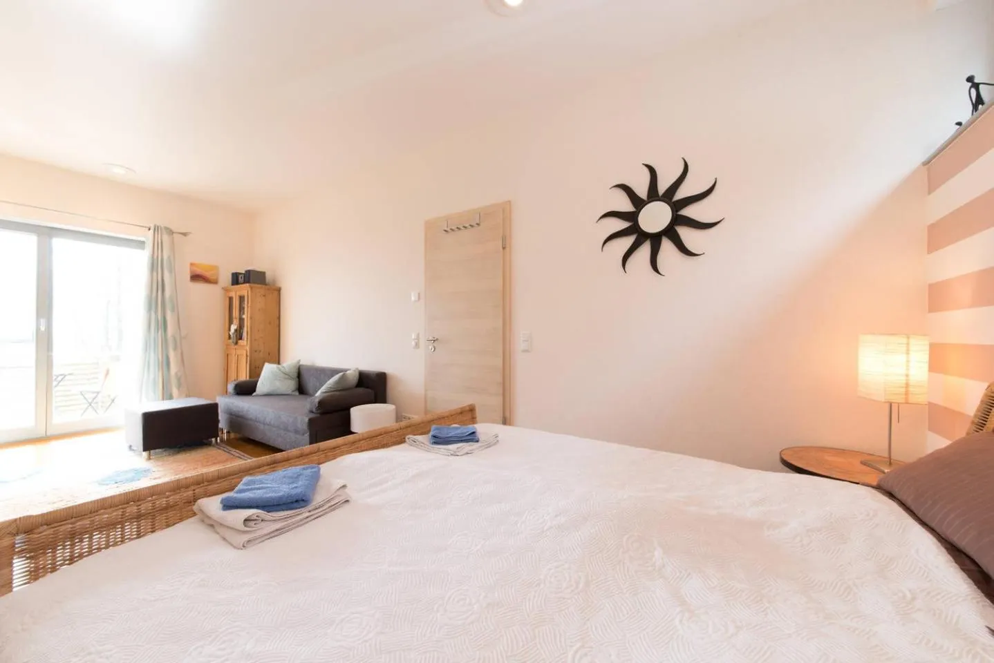 Photo of the whole room, Bed in Rhönhaus mit Kreuzbergblick