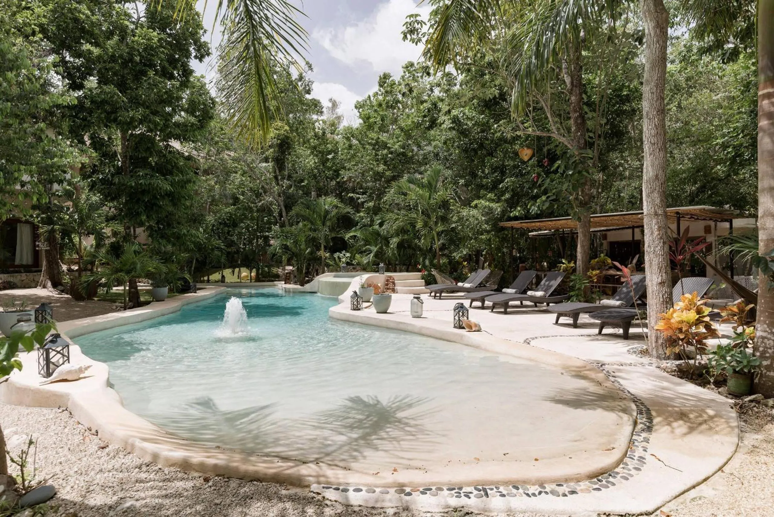 Swimming pool in Cachito de Cielo Luxury Jungle Lodge