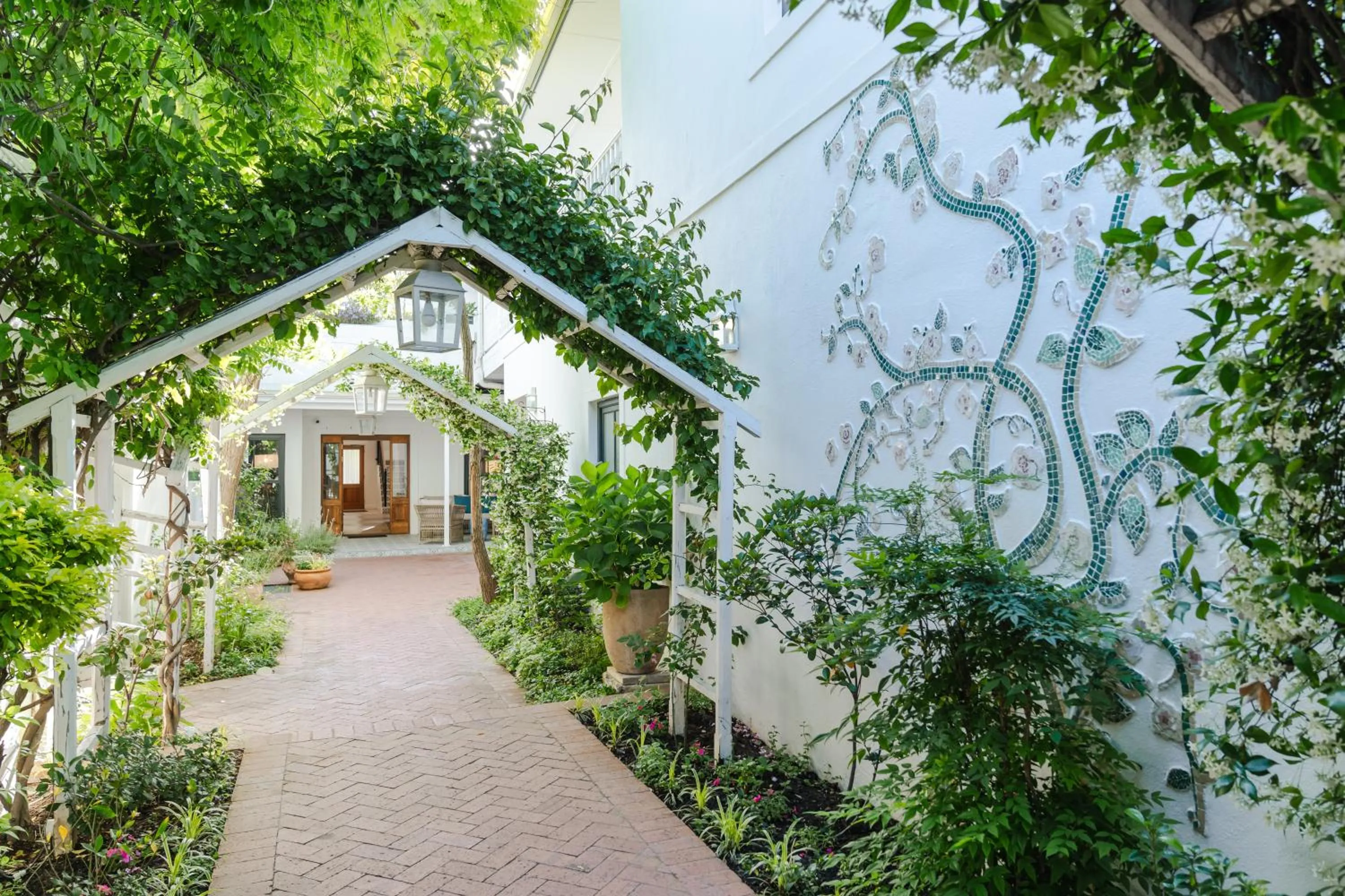 Facade/entrance in Last Word Franschhoek