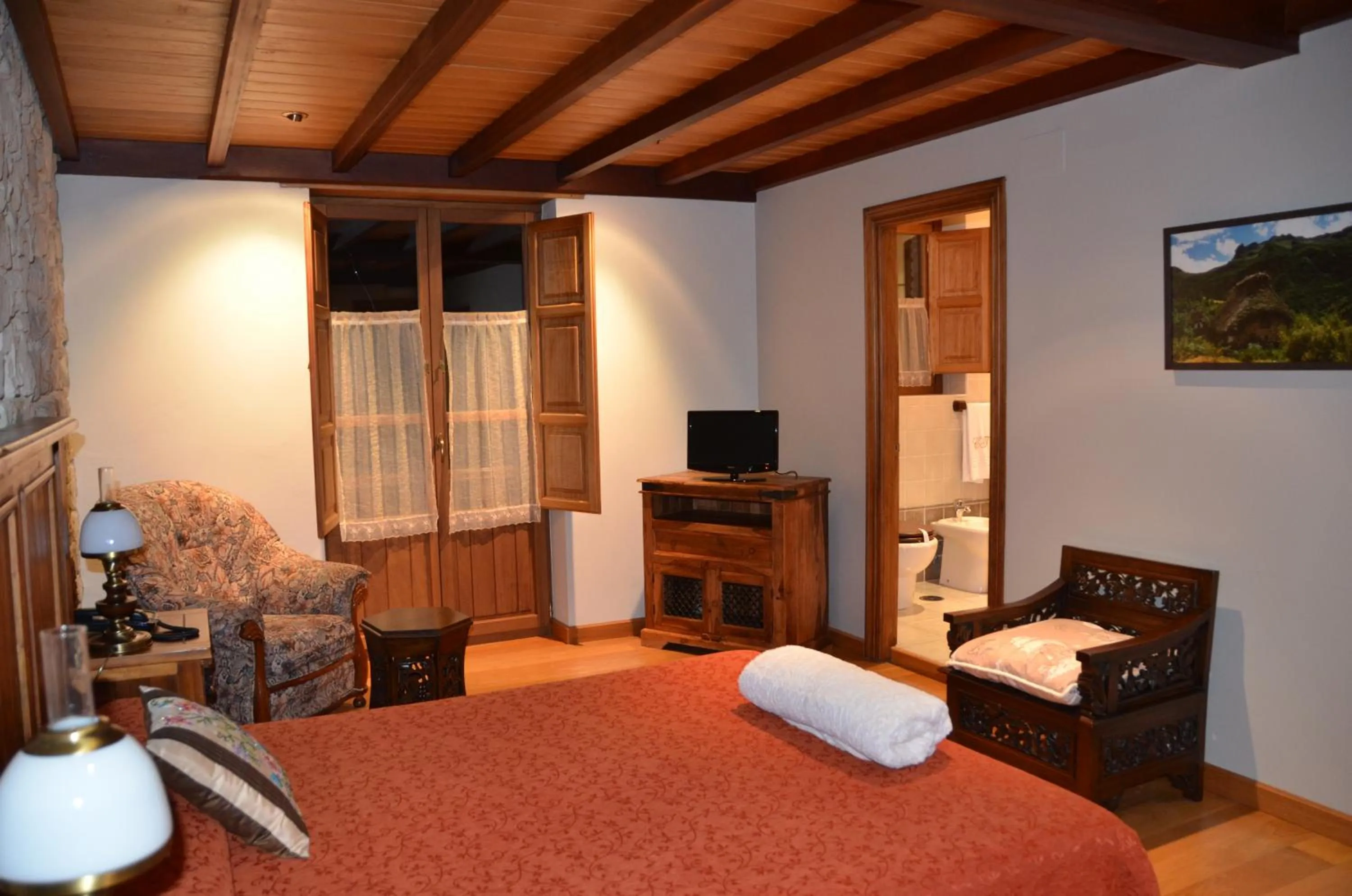 Photo of the whole room, Bed in Hotel Casona De Tresali