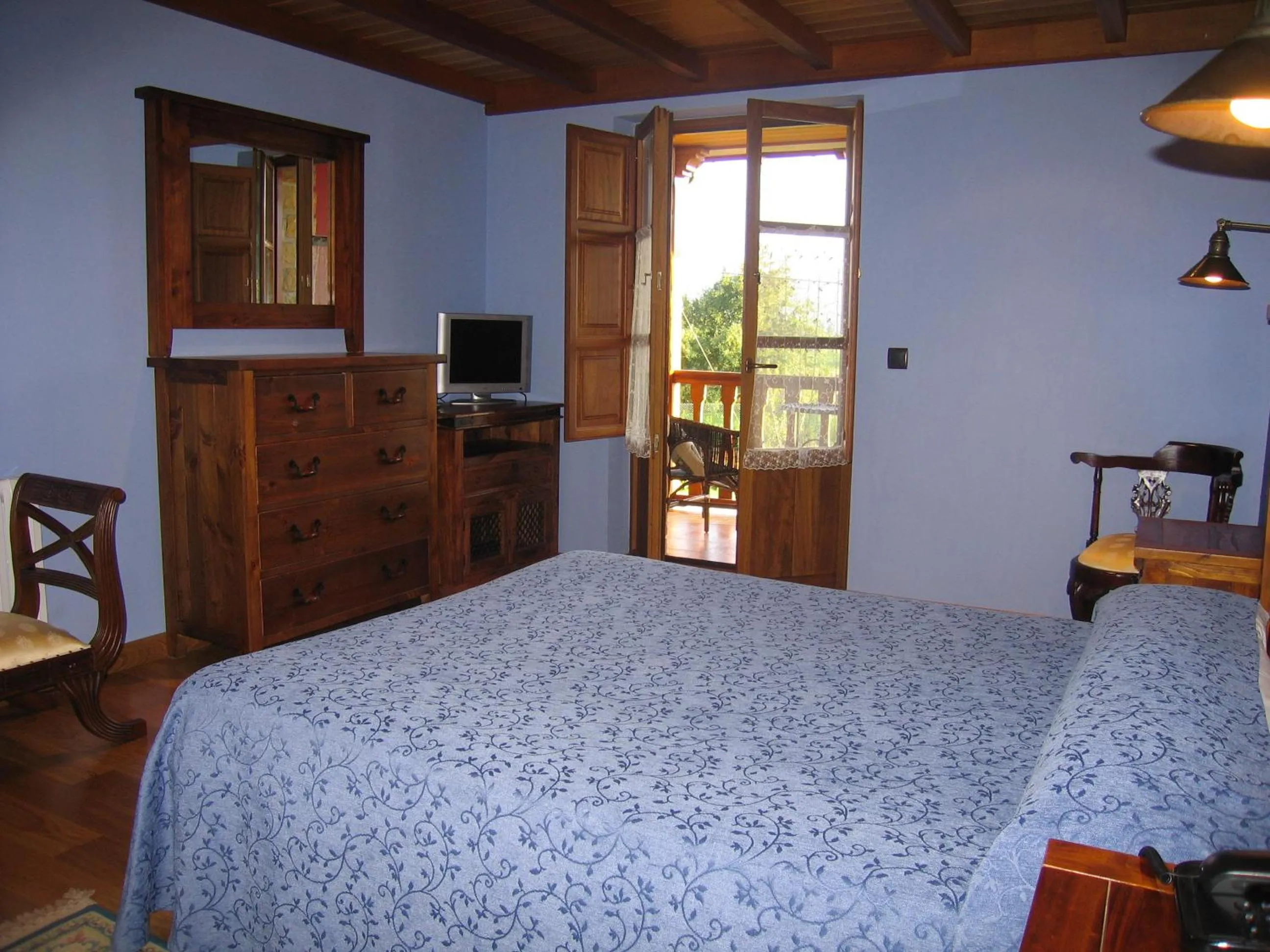 Photo of the whole room, Bed in Hotel Casona De Tresali