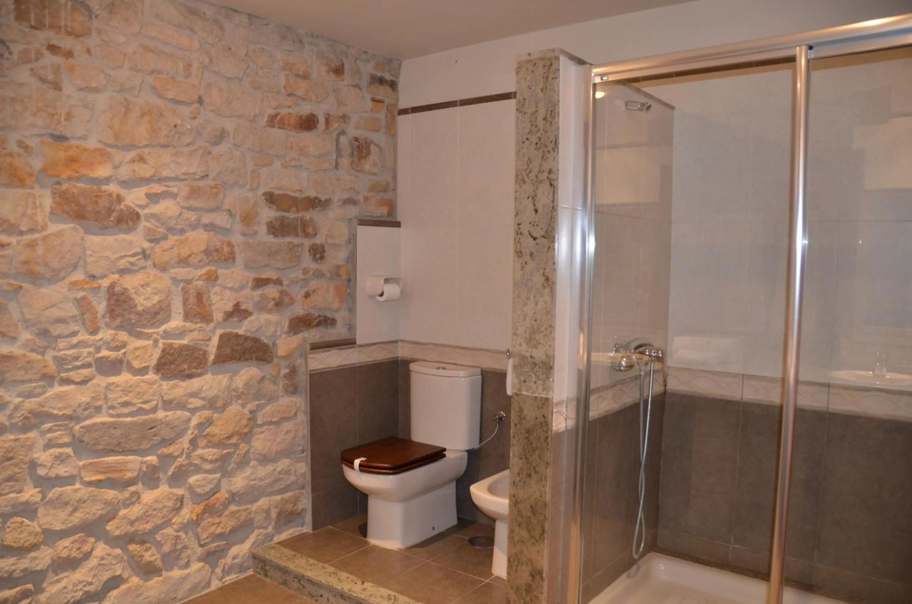 Toilet in Hotel Casona De Tresali