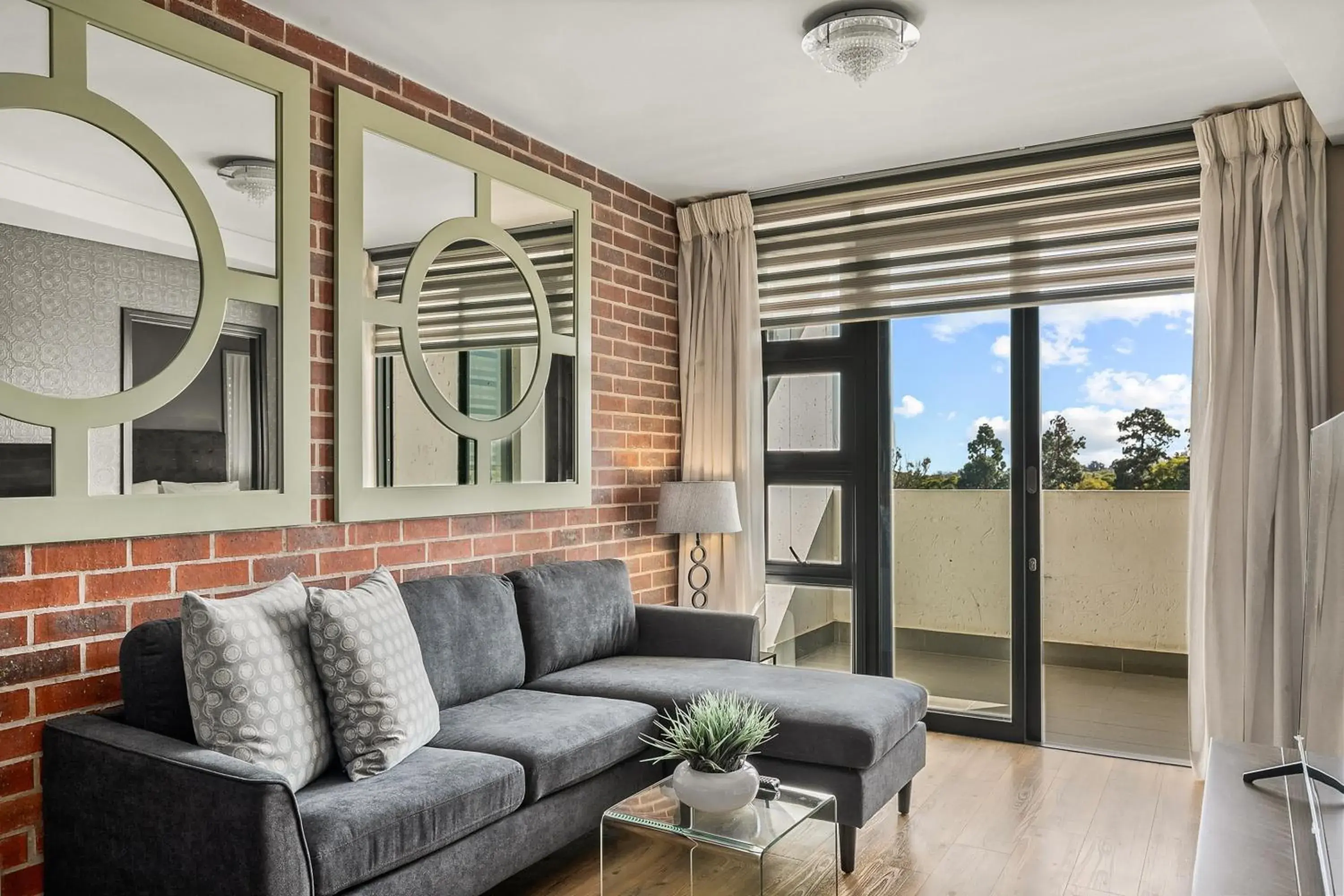 Apartment in Easy Stay - The Vantage Rosebank Apartment in Easy Stay - The Vantage Rosebank