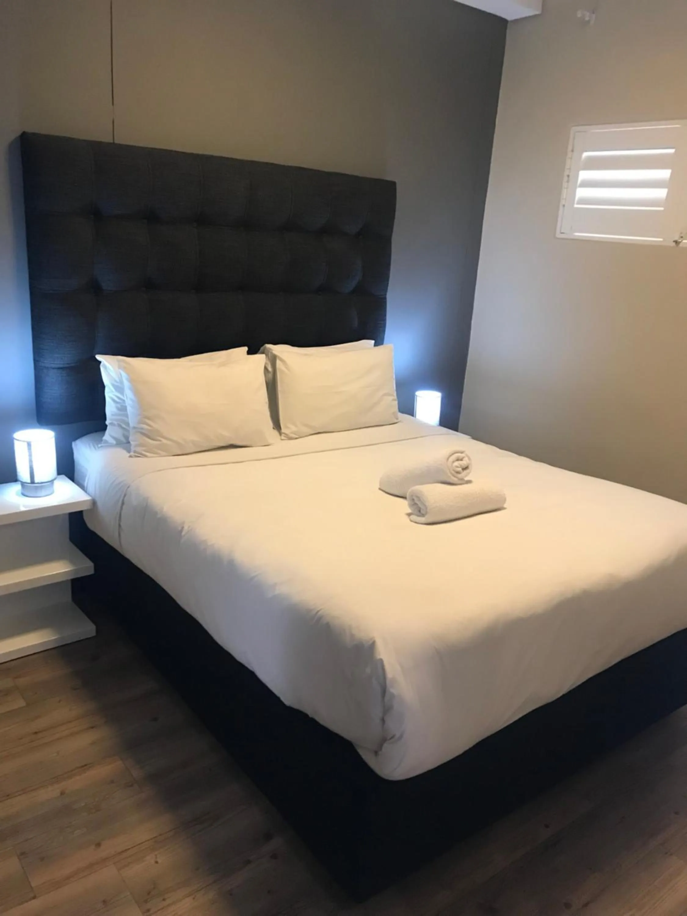 Bed in Easy Stay - The Vantage Rosebank