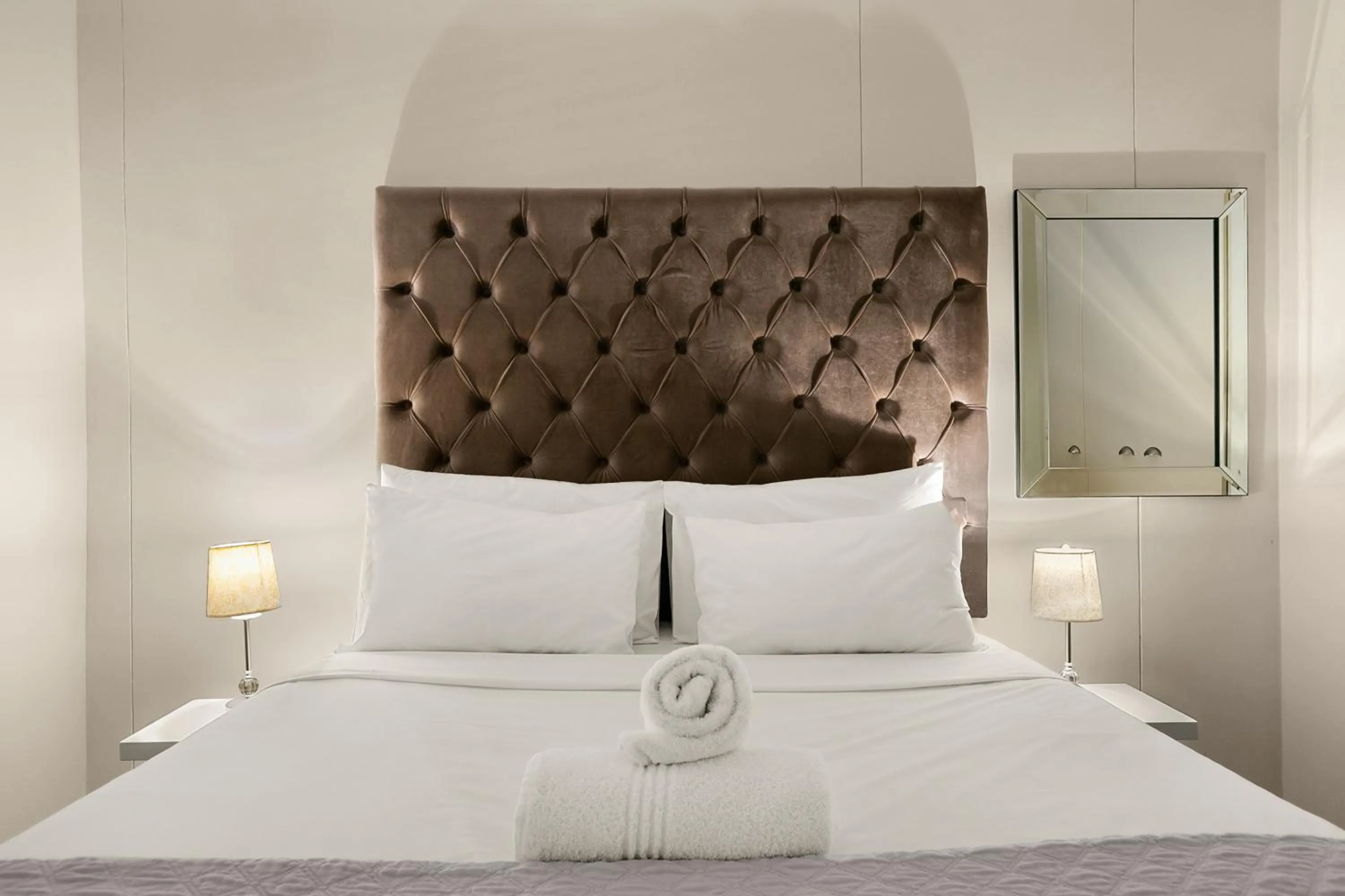 Bed in Easy Stay - The Vantage Rosebank