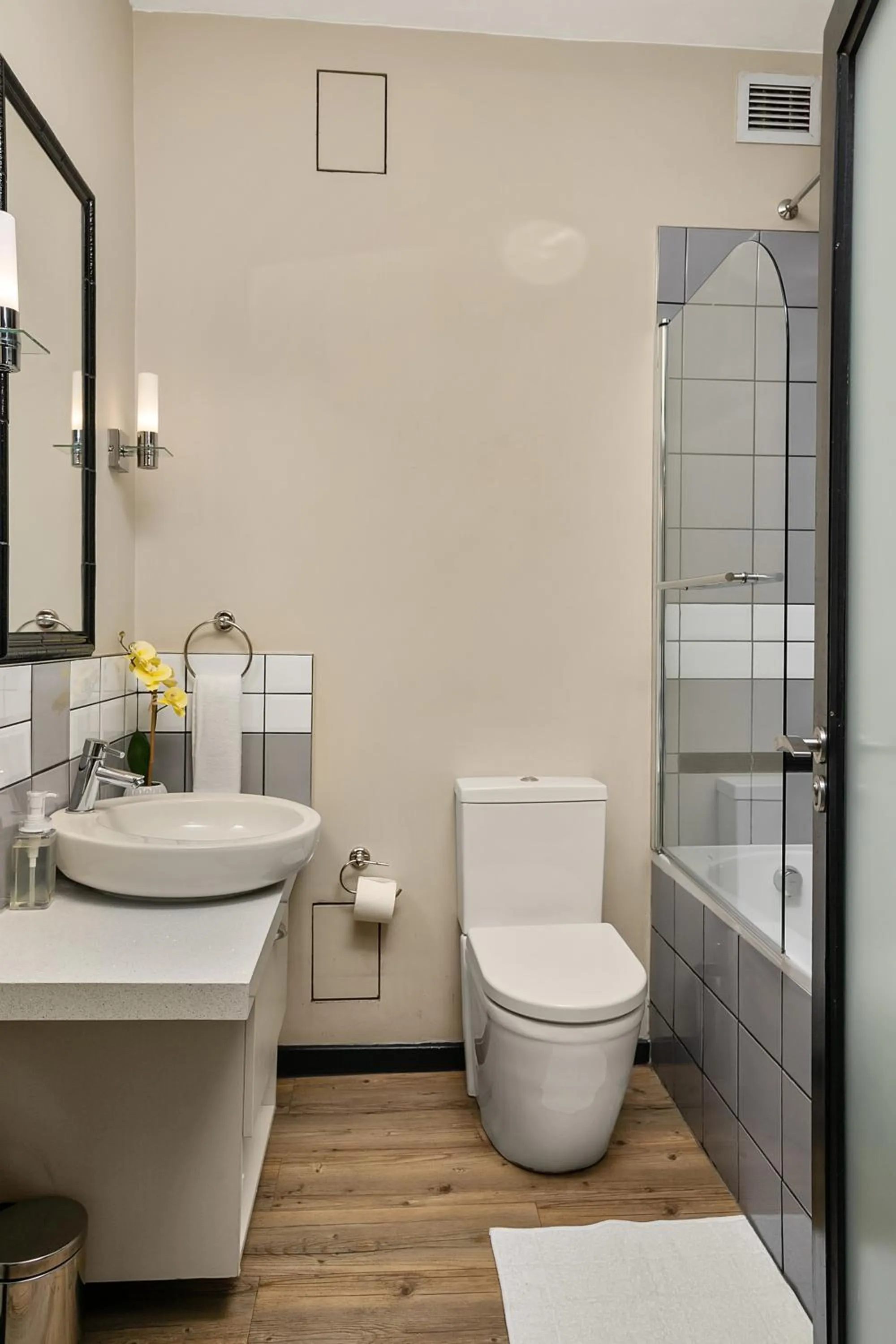 Shower in Easy Stay - The Vantage Rosebank