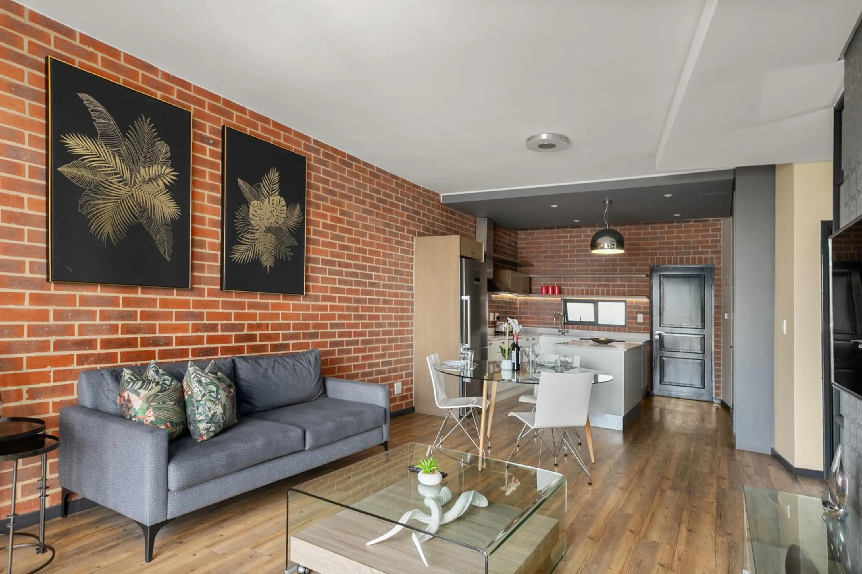 Kitchen or kitchenette in Easy Stay - The Vantage Rosebank